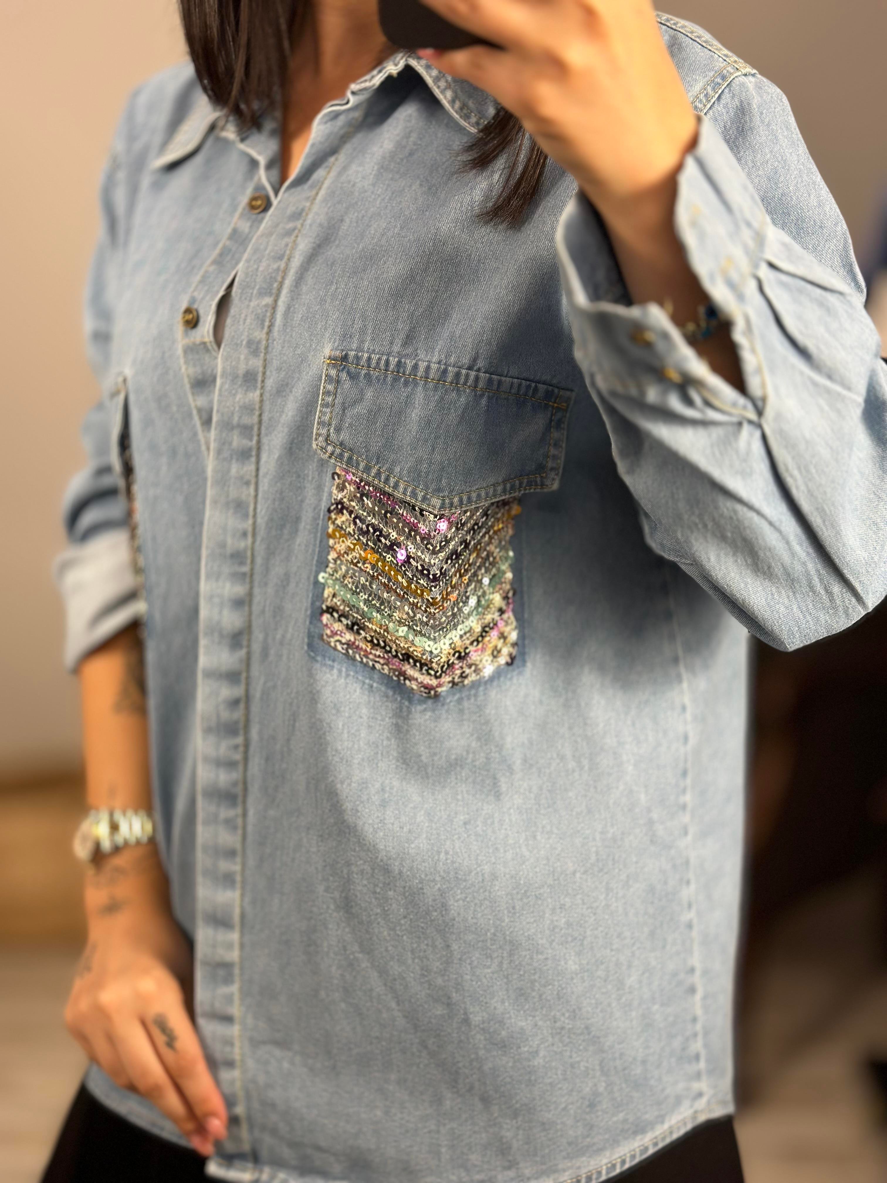 2416033 CEPLERI PULLU KOT GOMLEK