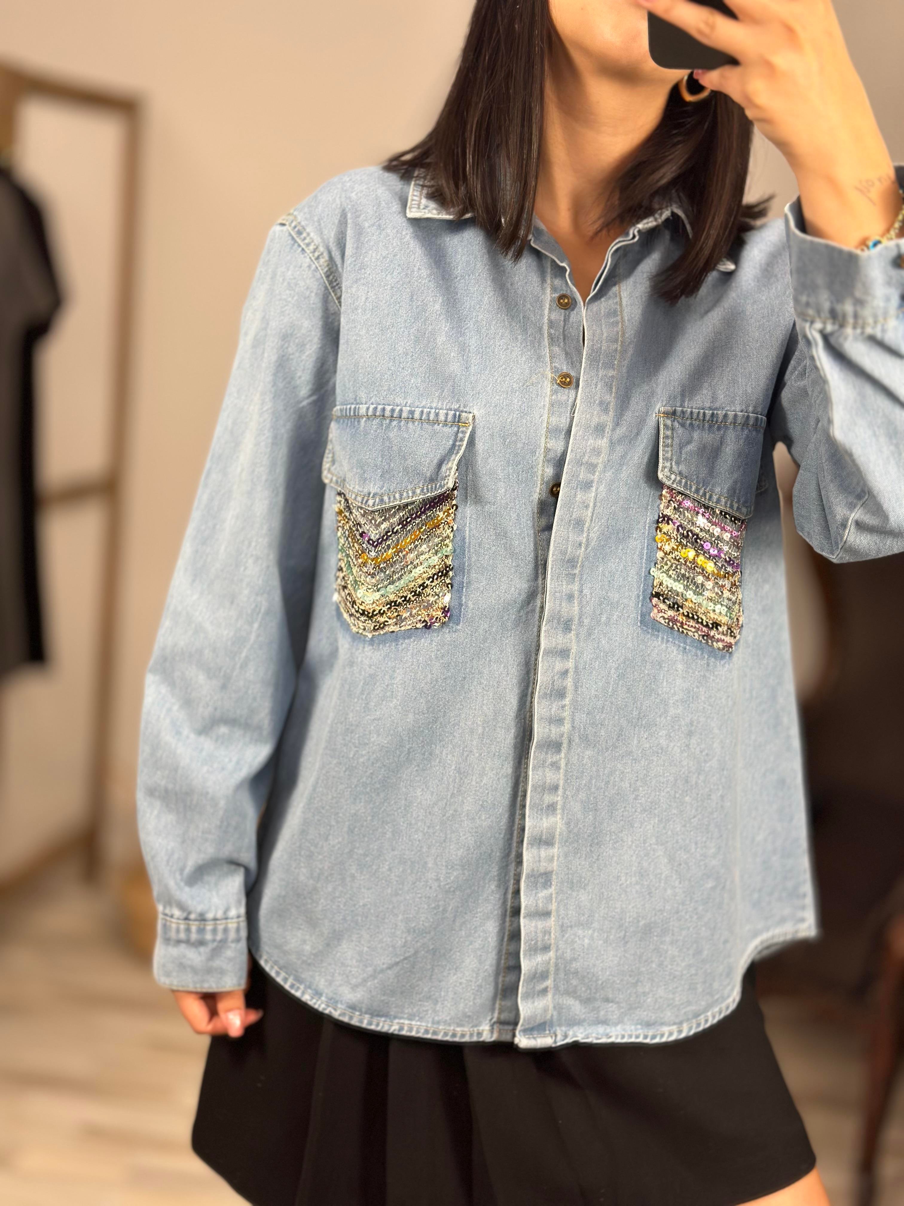 2416033 CEPLERI PULLU KOT GOMLEK