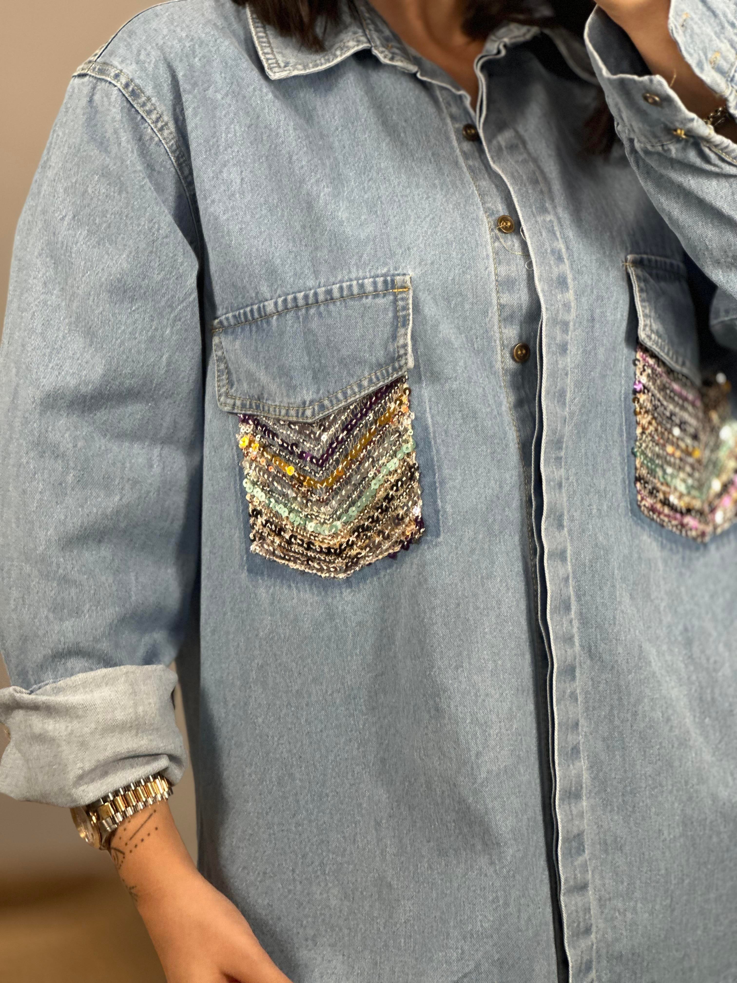 2416033 CEPLERI PULLU KOT GOMLEK