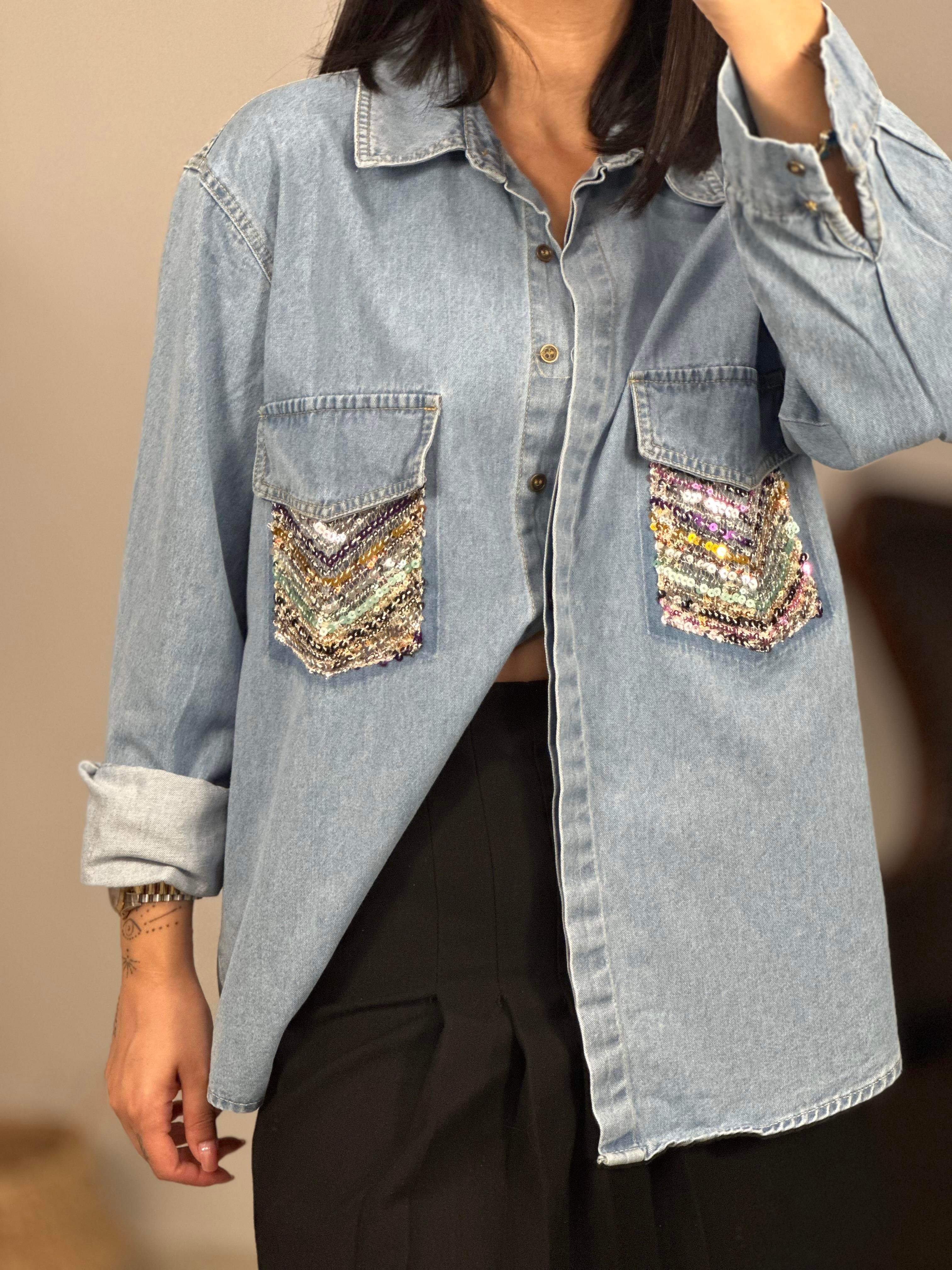 2416033 CEPLERI PULLU KOT GOMLEK