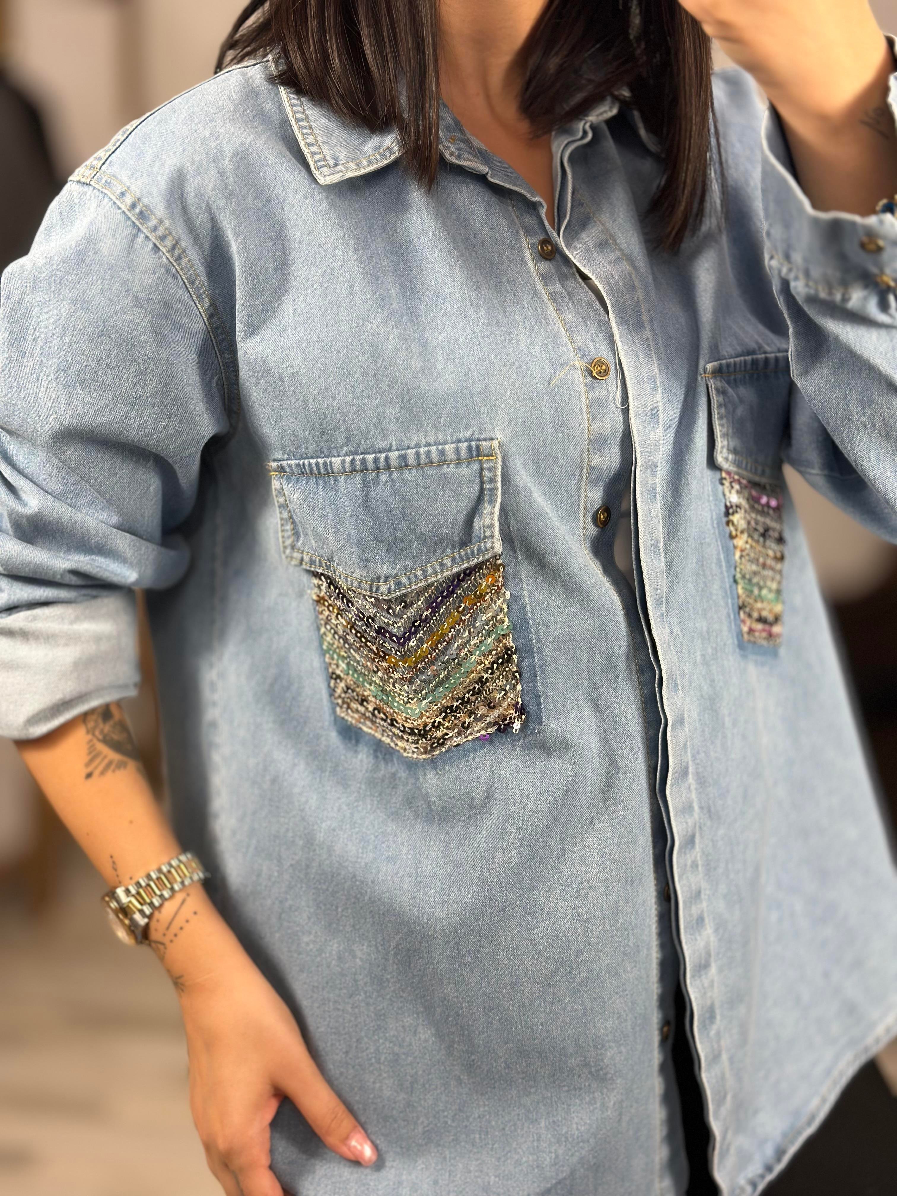 2416033 CEPLERI PULLU KOT GOMLEK