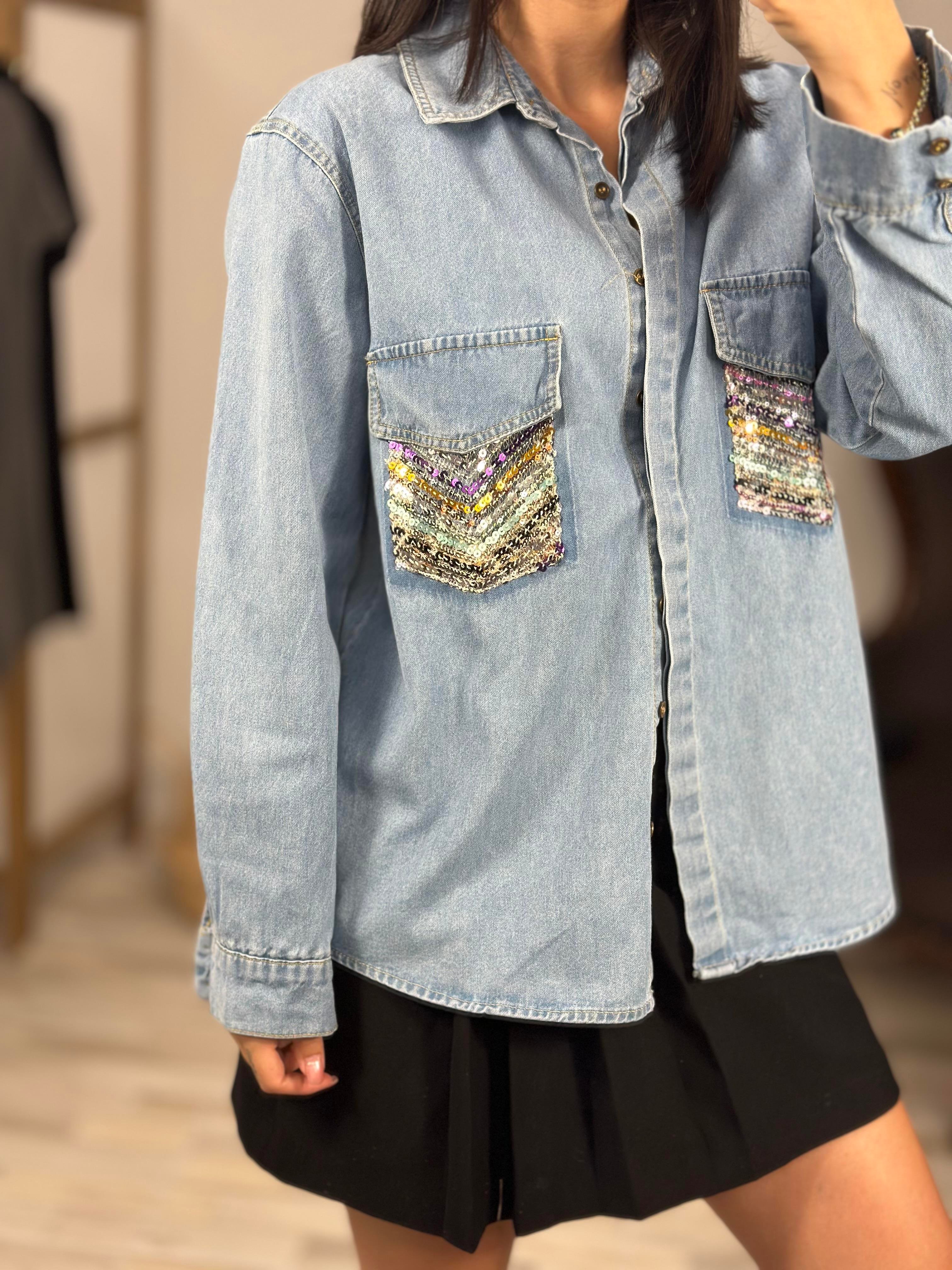 2416033 CEPLERI PULLU KOT GOMLEK