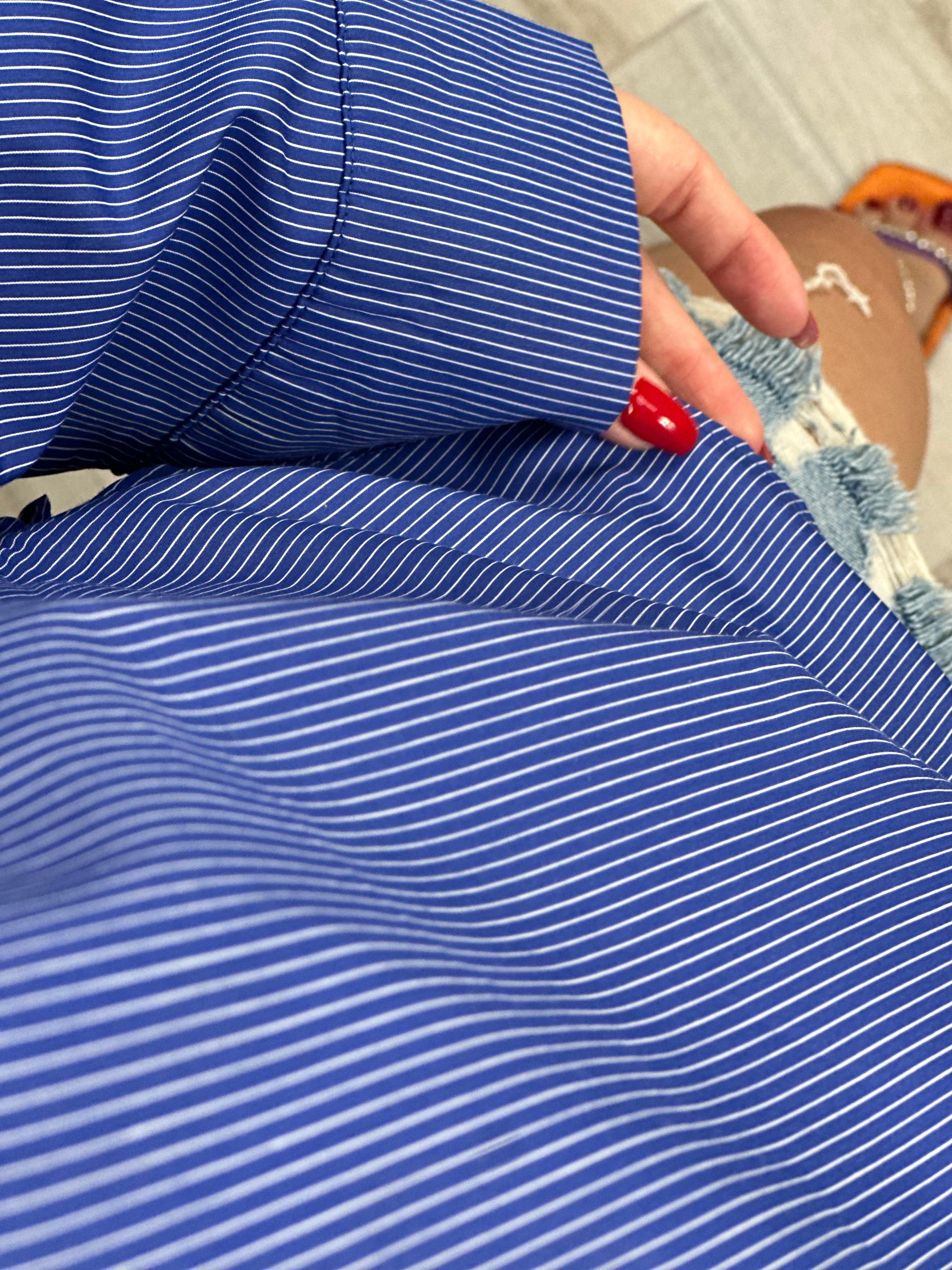 243005 CIZGILI GOMLEK