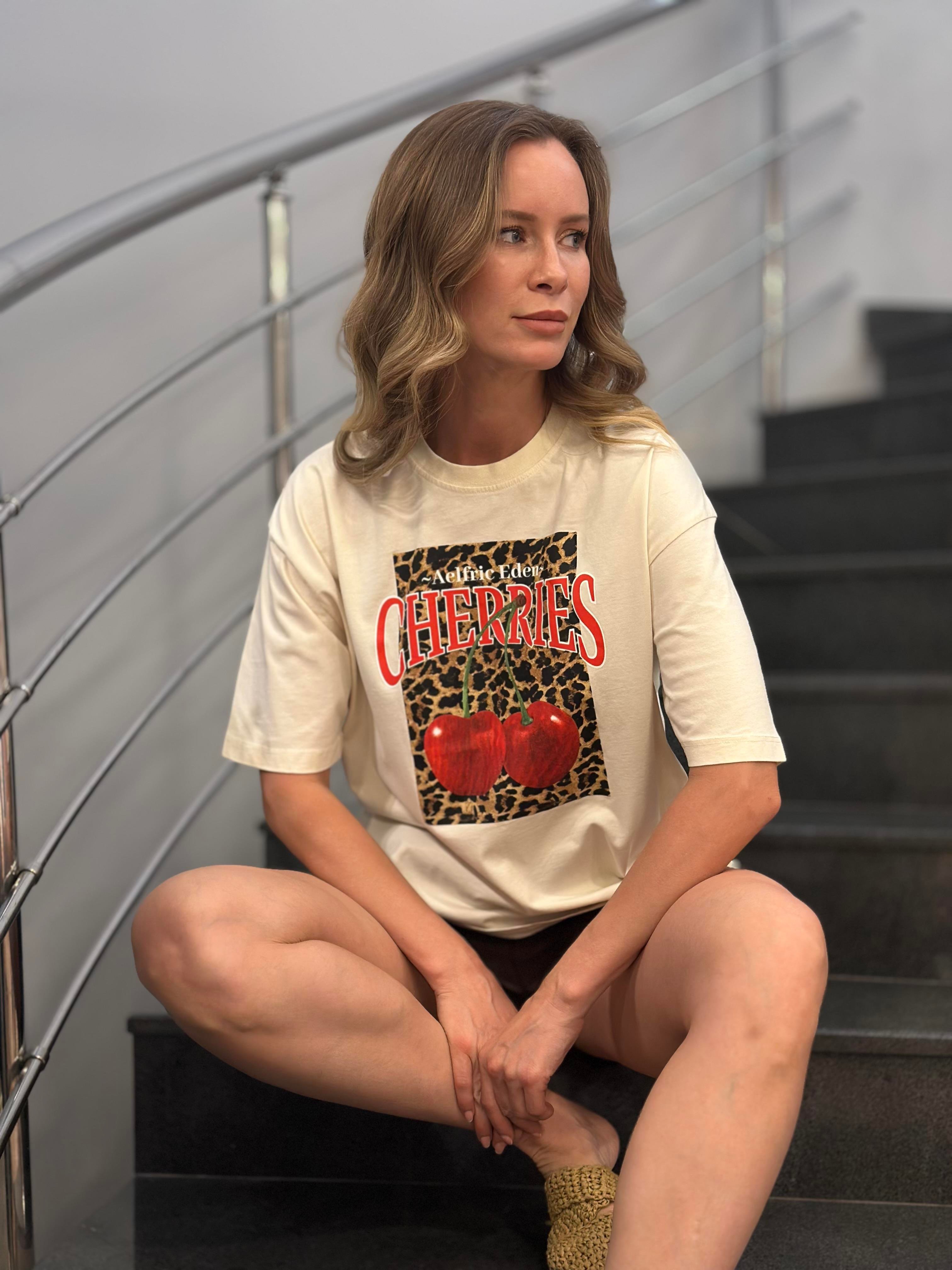251063 CHERRIES BASKI TSHIRT