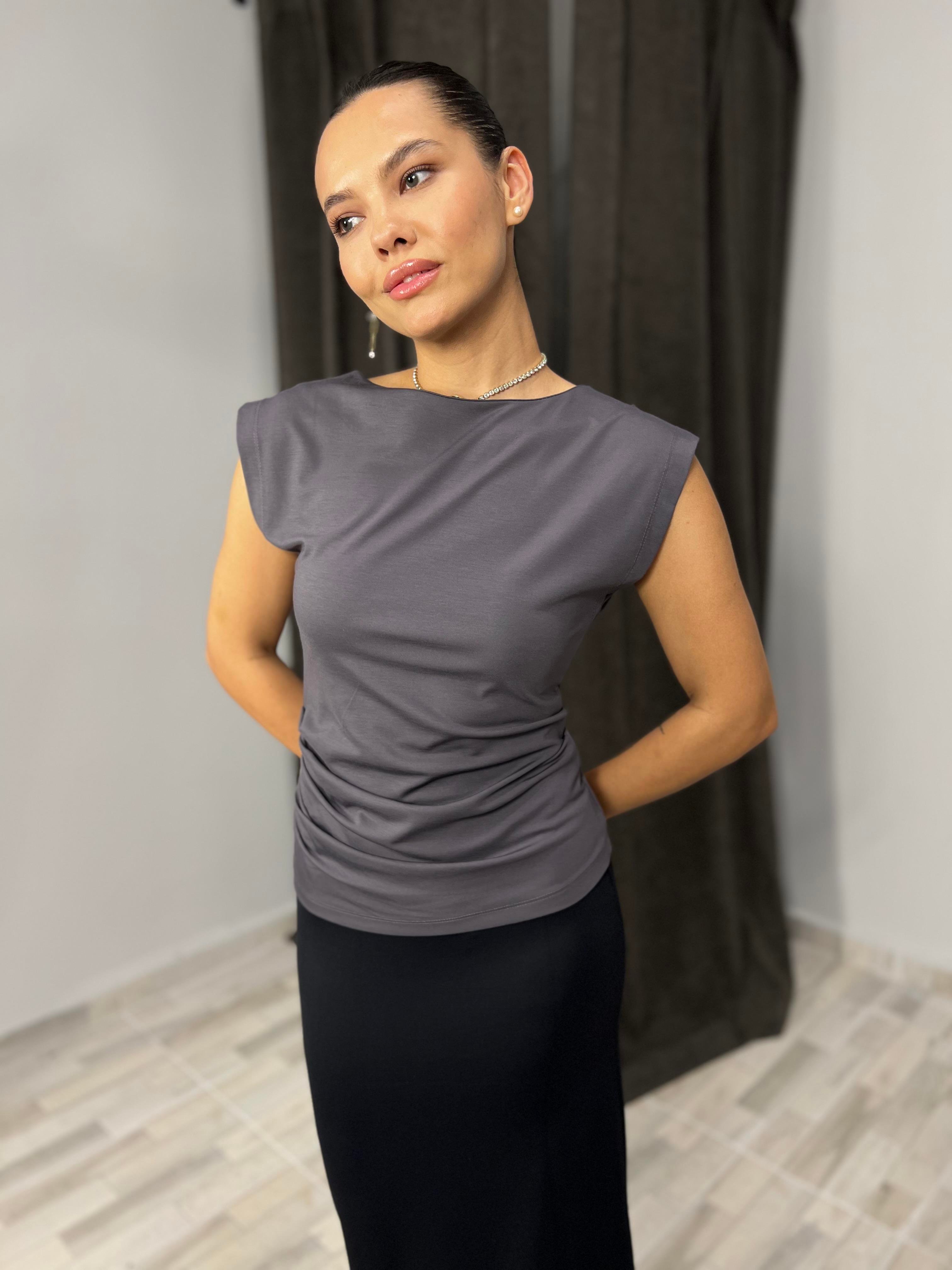 28757 YANI BUZGULU TSHIRT