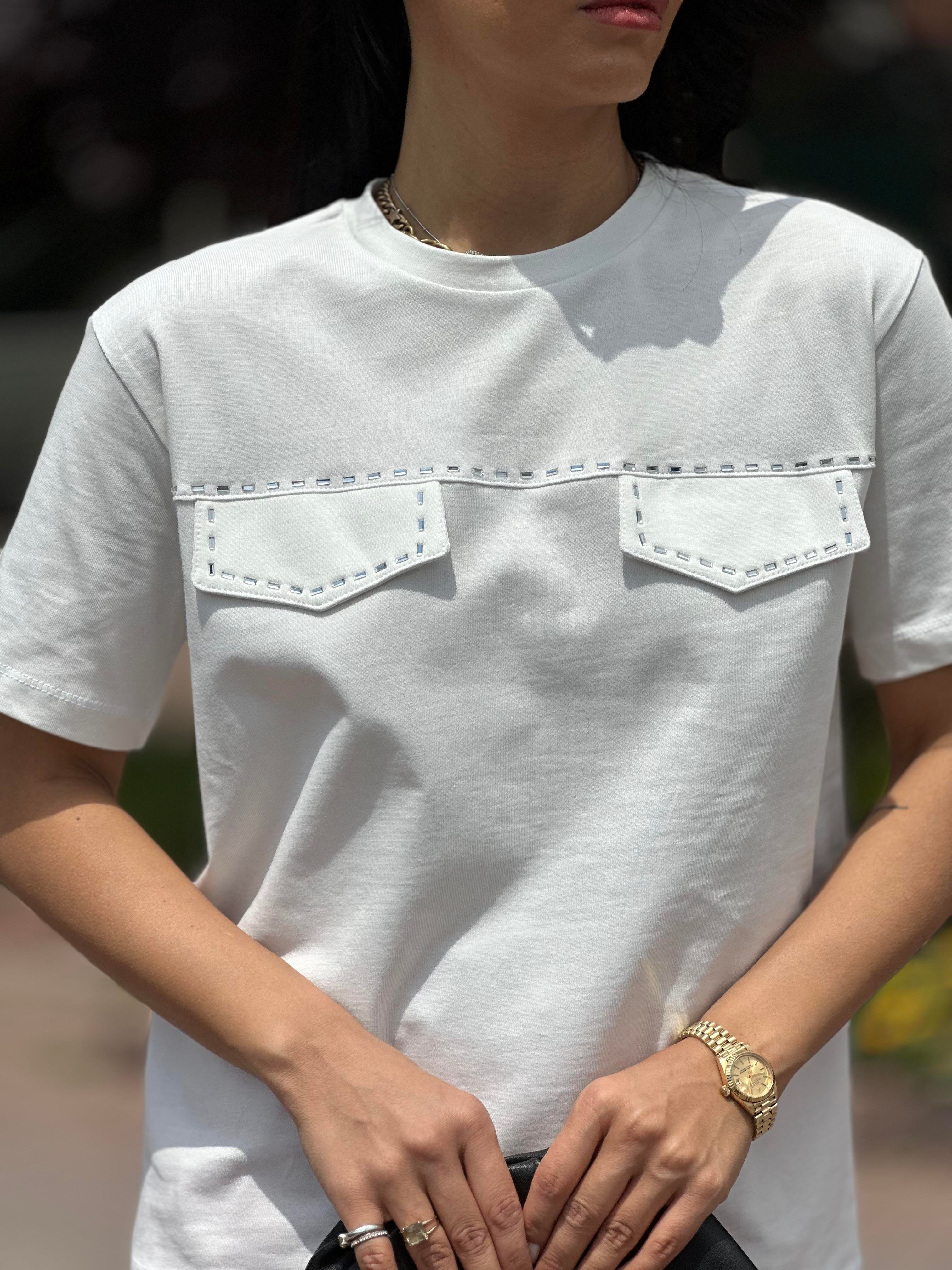 2930 CEP VE TAS DETAYLI TSHIRT