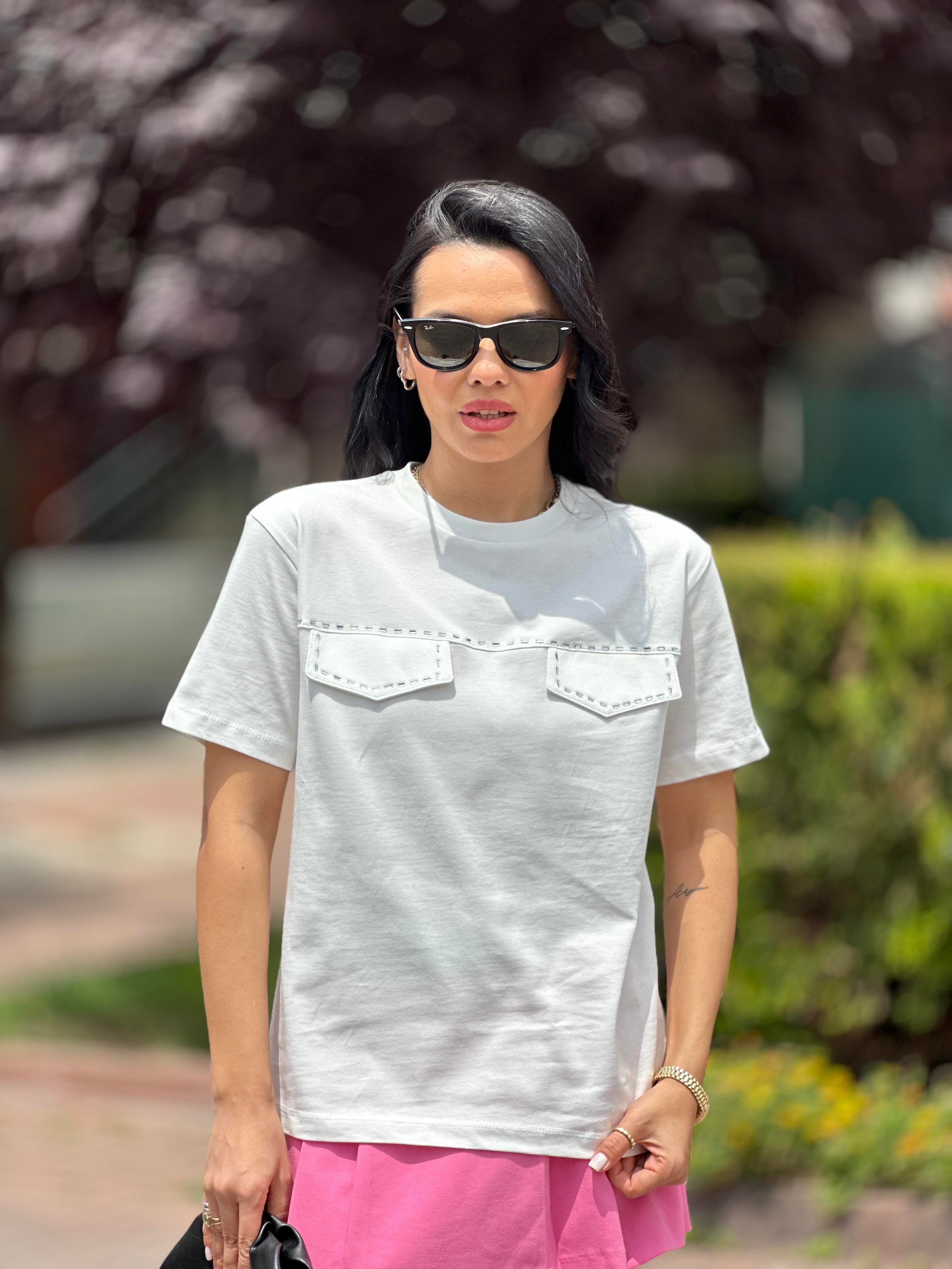 2930 CEP VE TAS DETAYLI TSHIRT