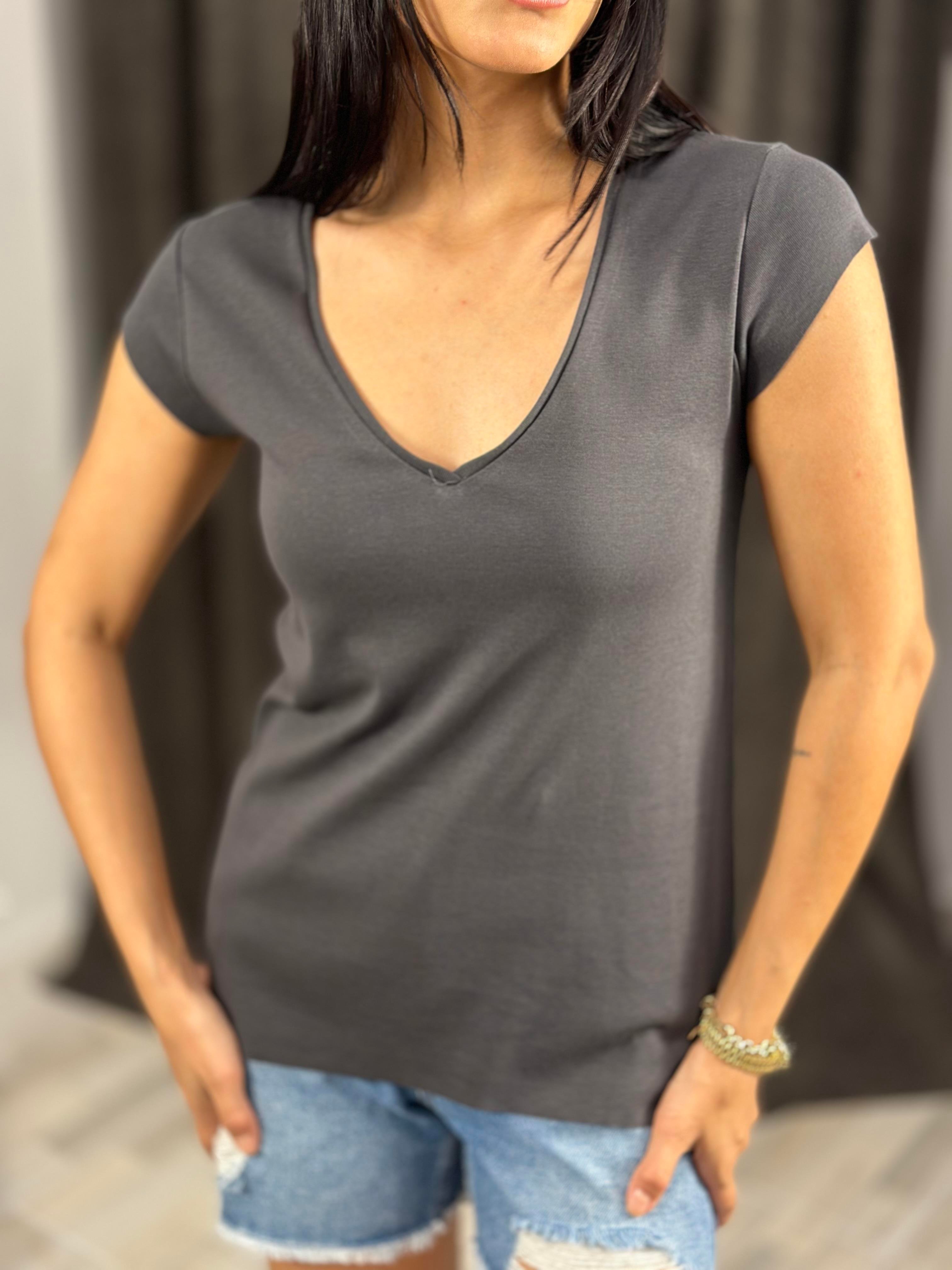 31117 V YAKA TSHIRT