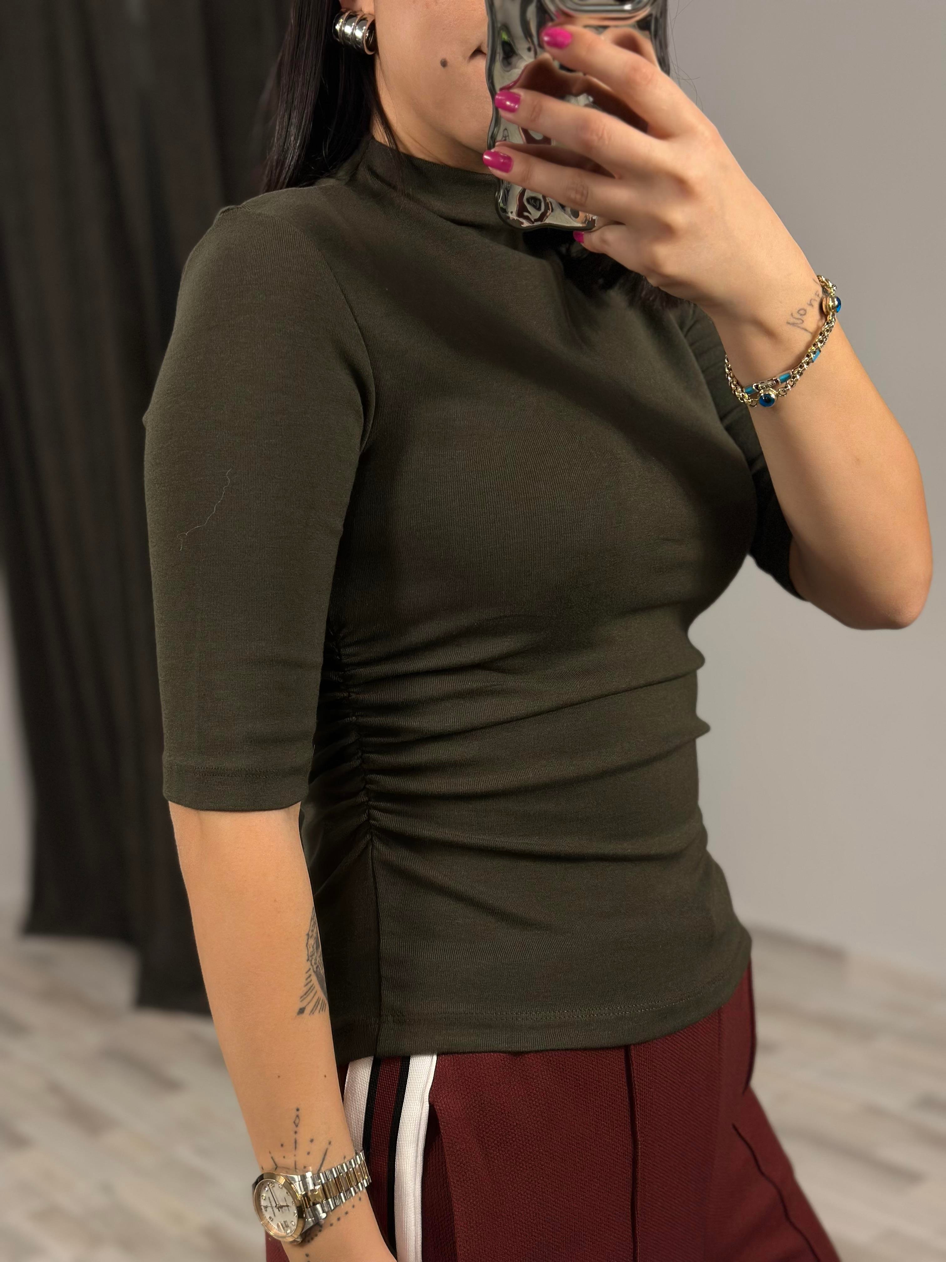 31470 DIK YAKA BUZGULU TSHIRT