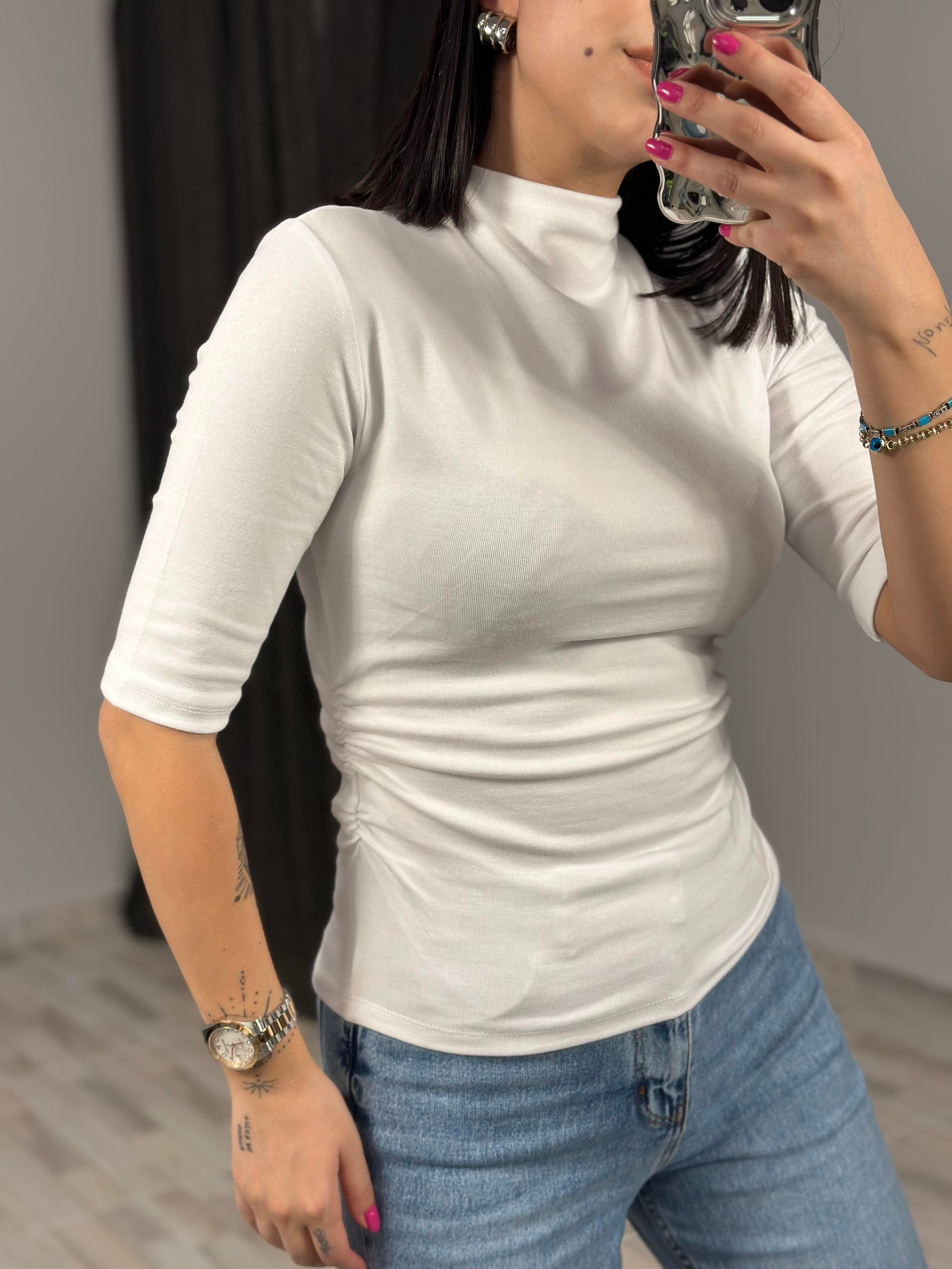 31470 DIK YAKA BUZGULU TSHIRT