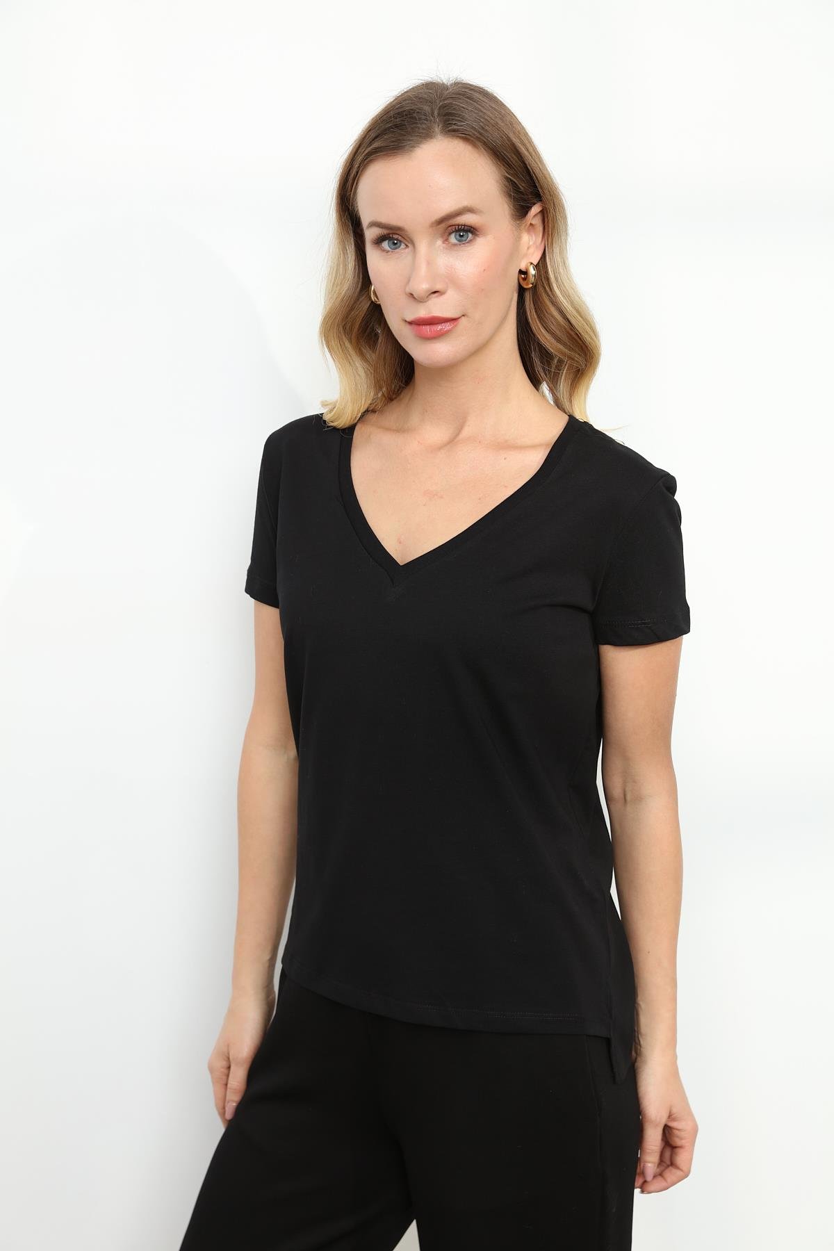 3470 V YAKA BASIC TSHIRT