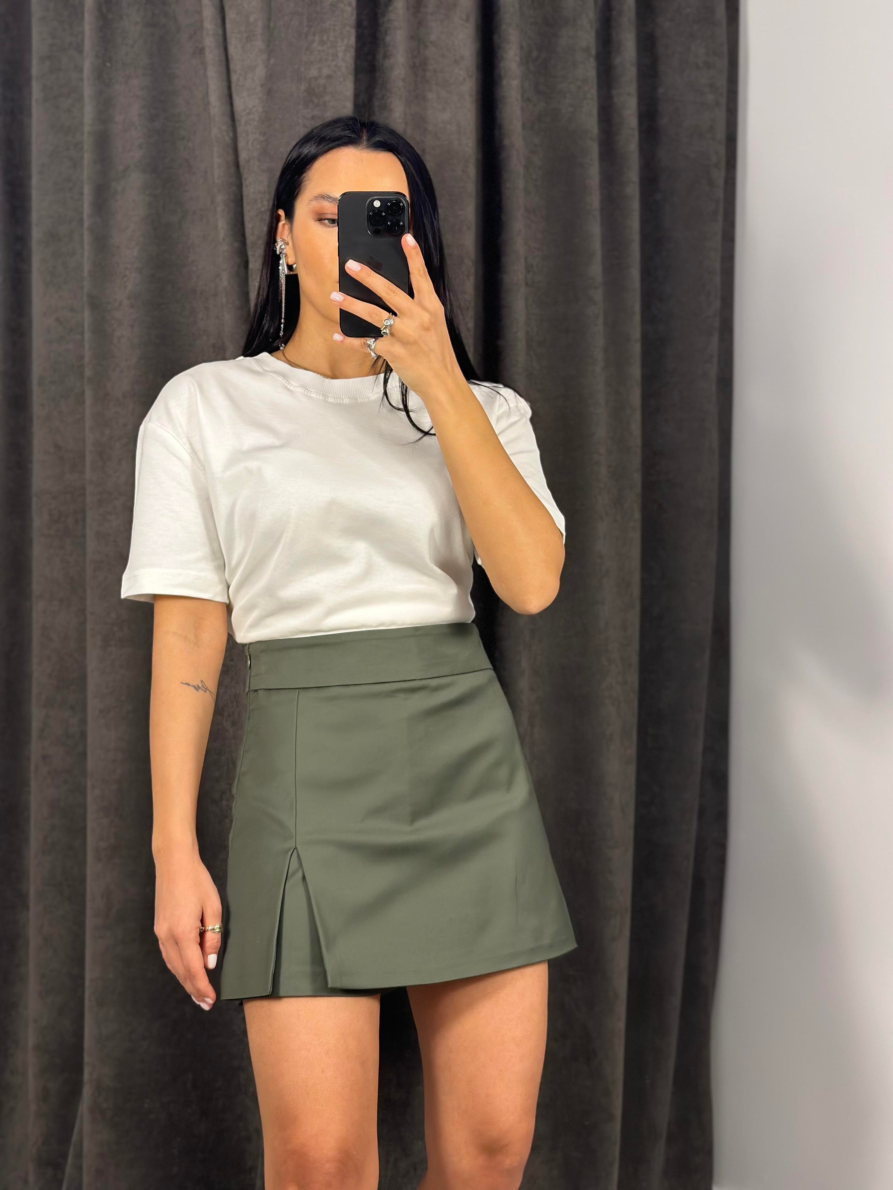 3977 YIRTMAC DETAYLI SORT ETEK