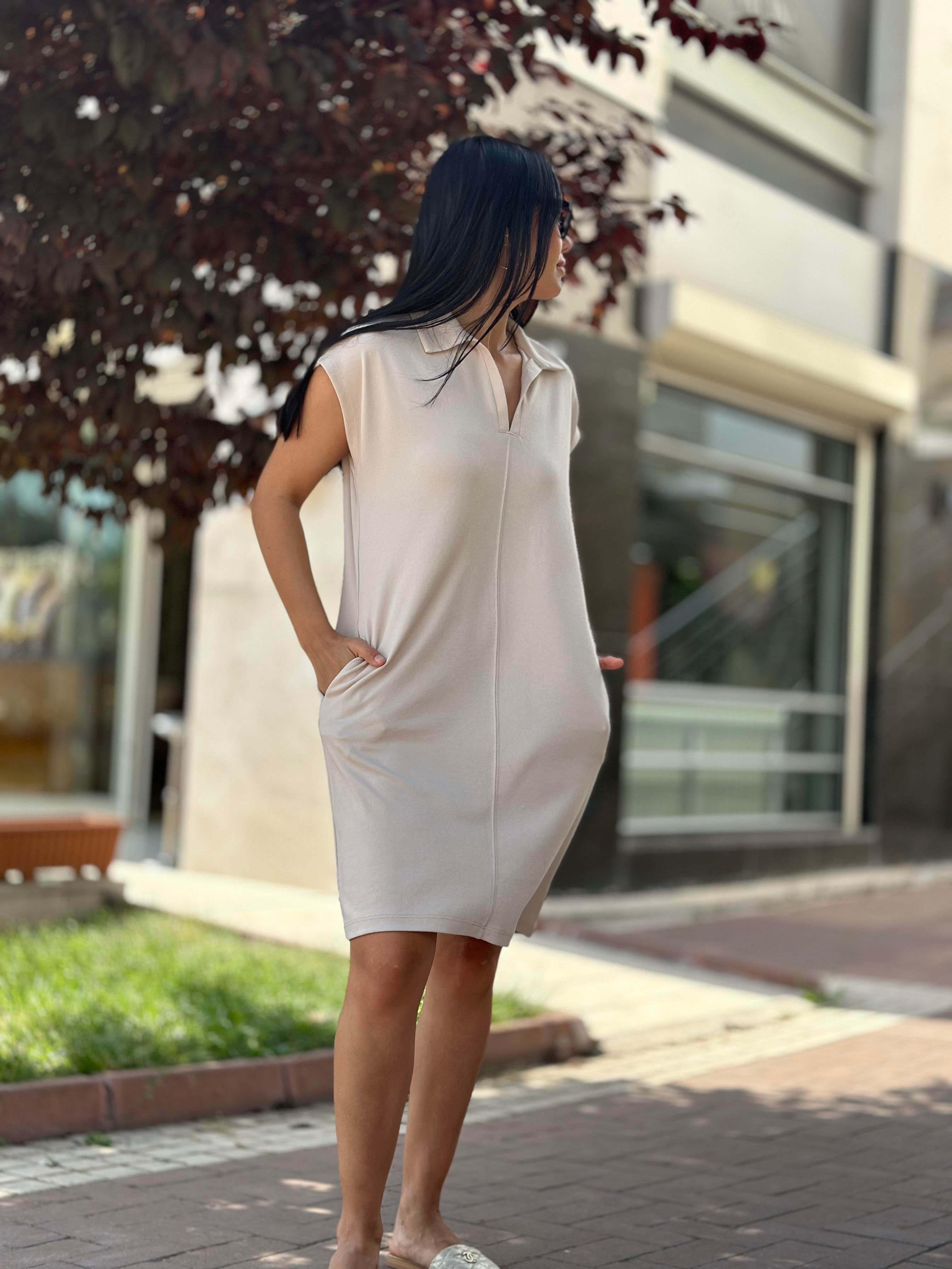 4956 YAKALI ELBISE