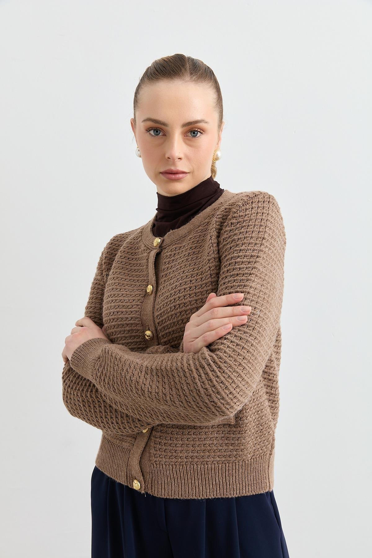 60261 BISIKLET YAKA DUGMELI TRIKO HIRKA