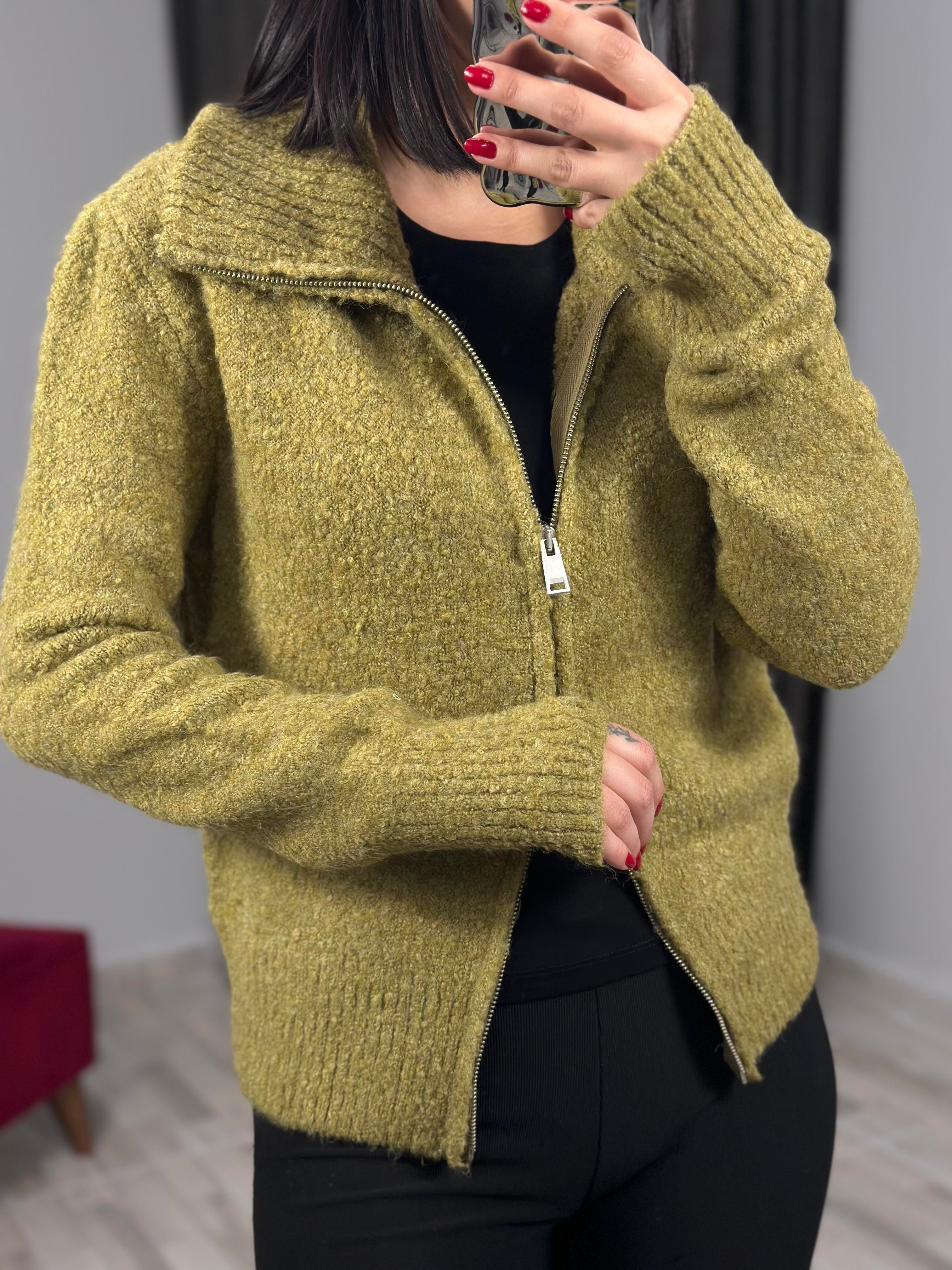 60278 FERMUARLI BUKLET TRIKO HIRKA