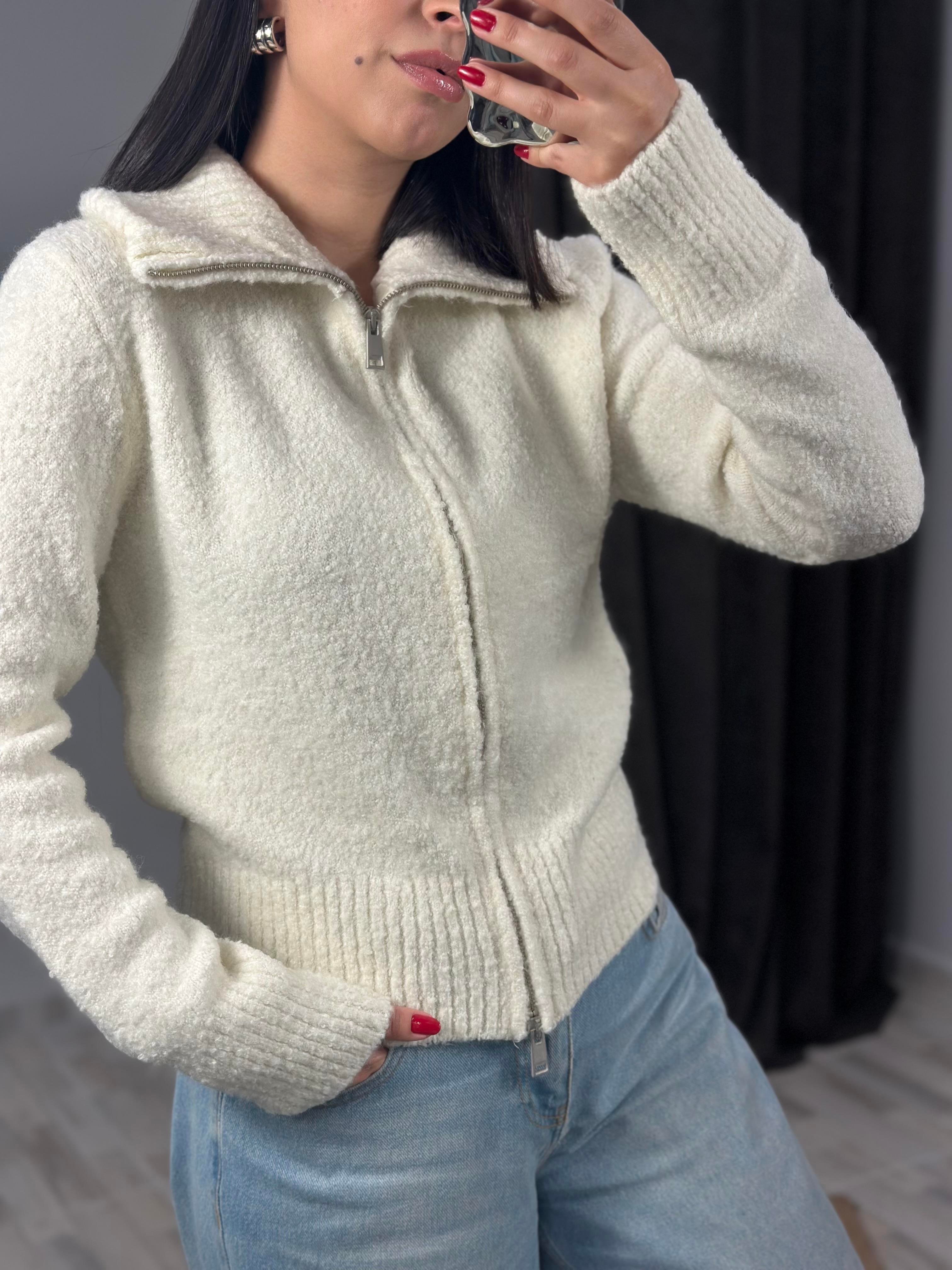 60278 FERMUARLI BUKLET TRIKO HIRKA