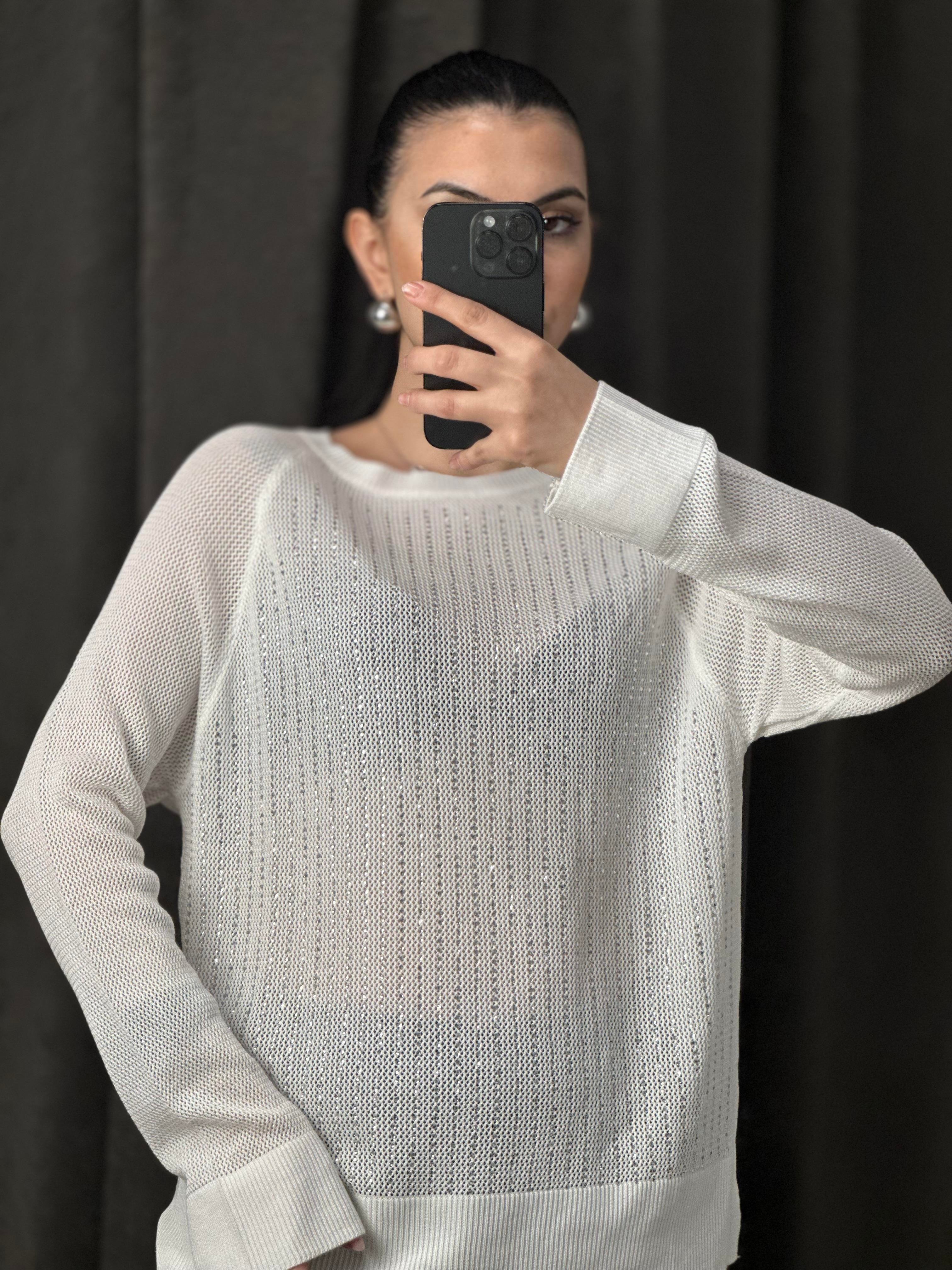 6105 TAS ISLEMELI BISIKELT YAKA TRIKO
