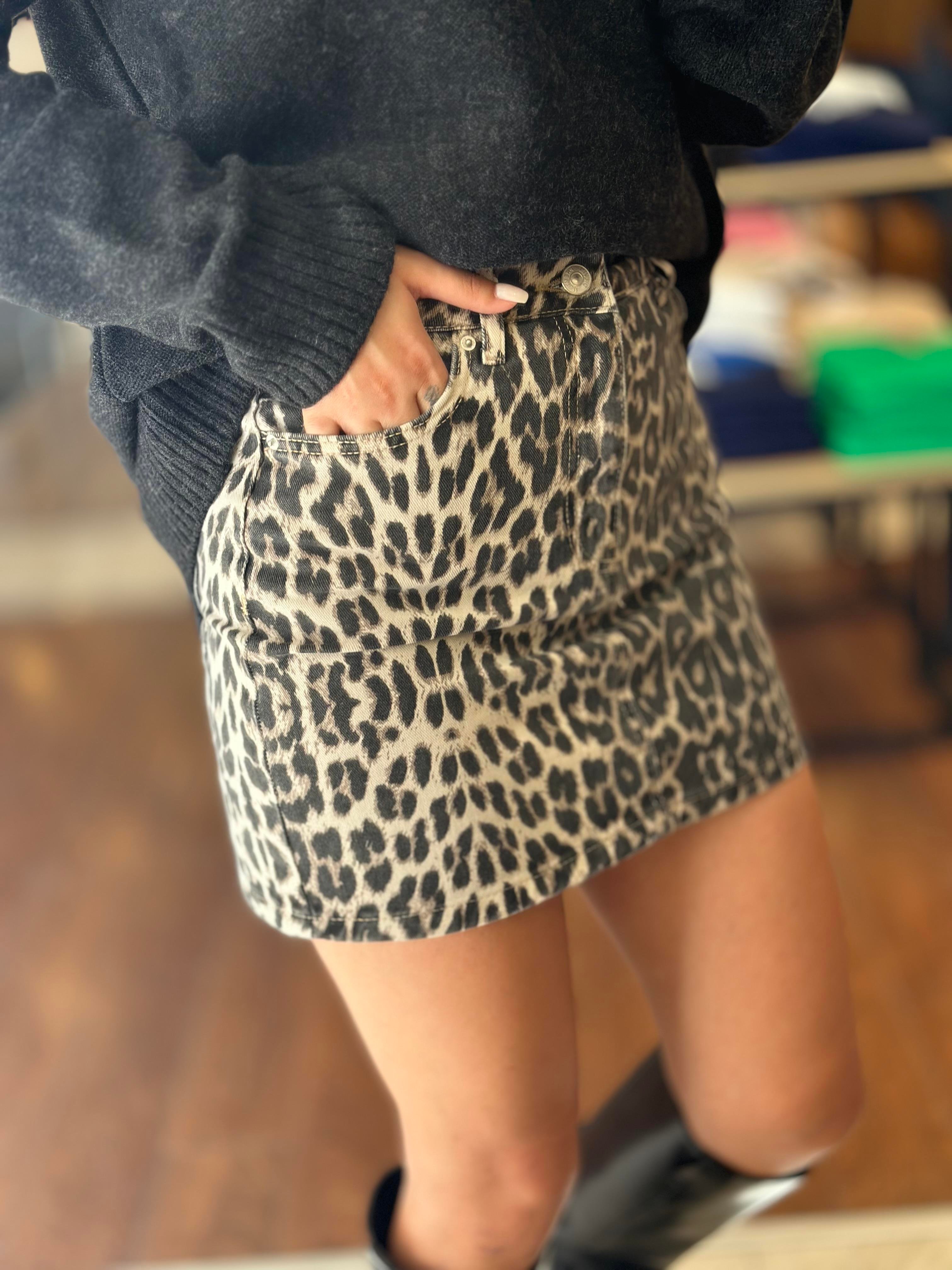 80568 LEOPAR DESEN MINI ETEK