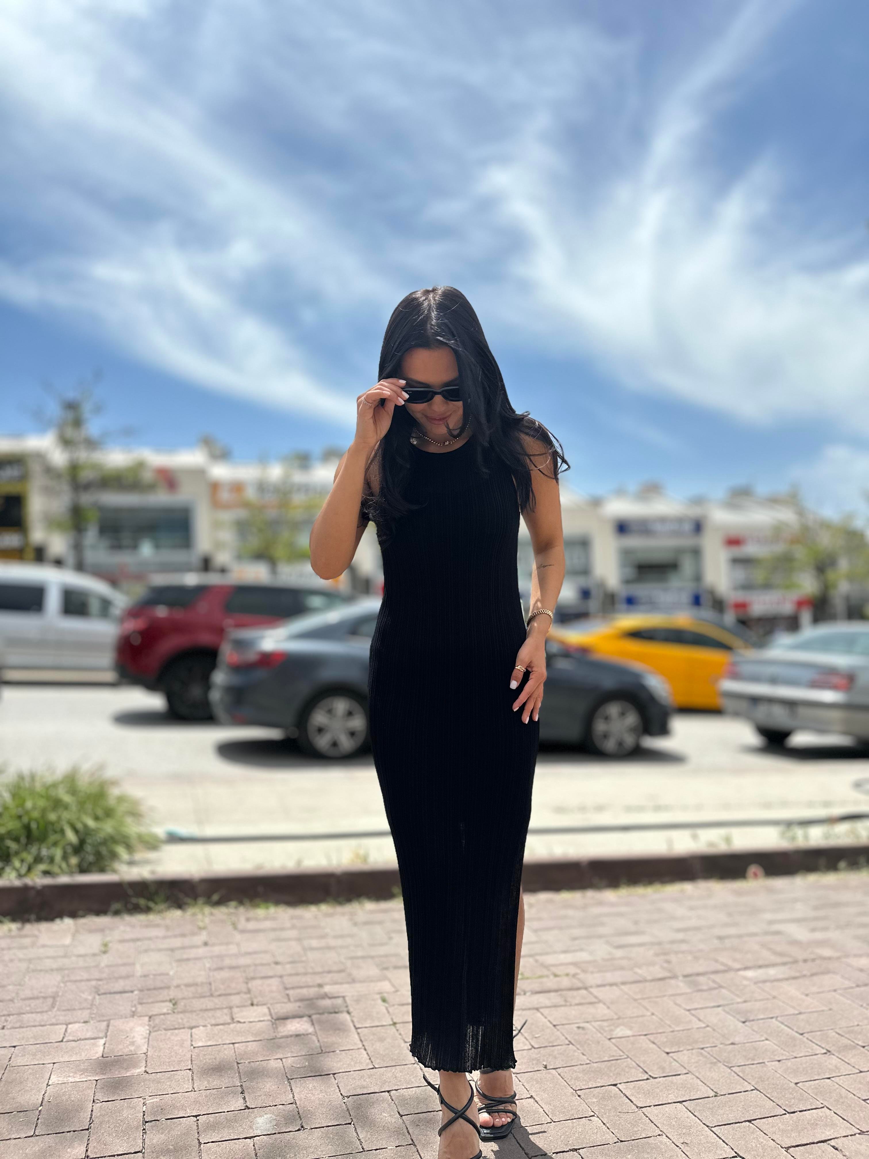 90202 FITILLI ASTARLI YIRTMAC DETALI INCE TRIKO ELBISE