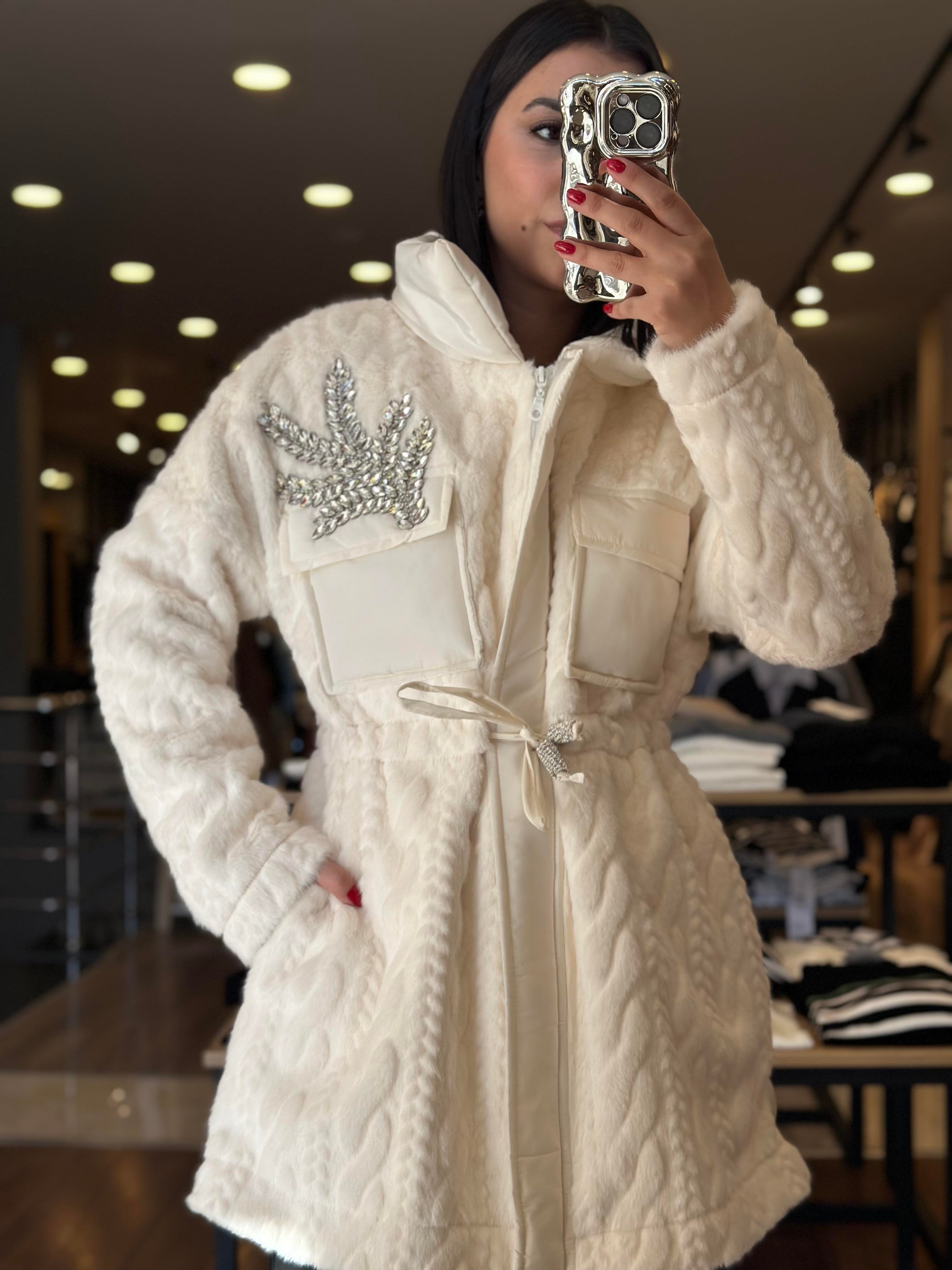 929 CEBI TASLI PELUS