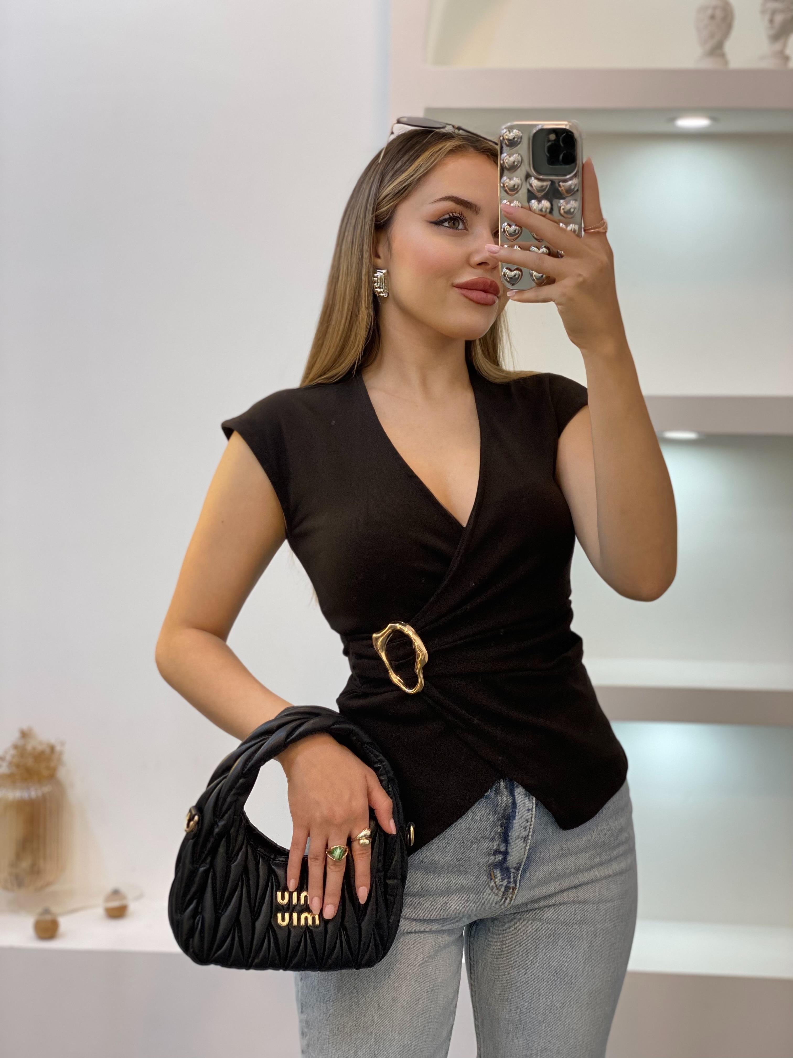 Acı Kahve Q Marka Gold Broşlu Bluz