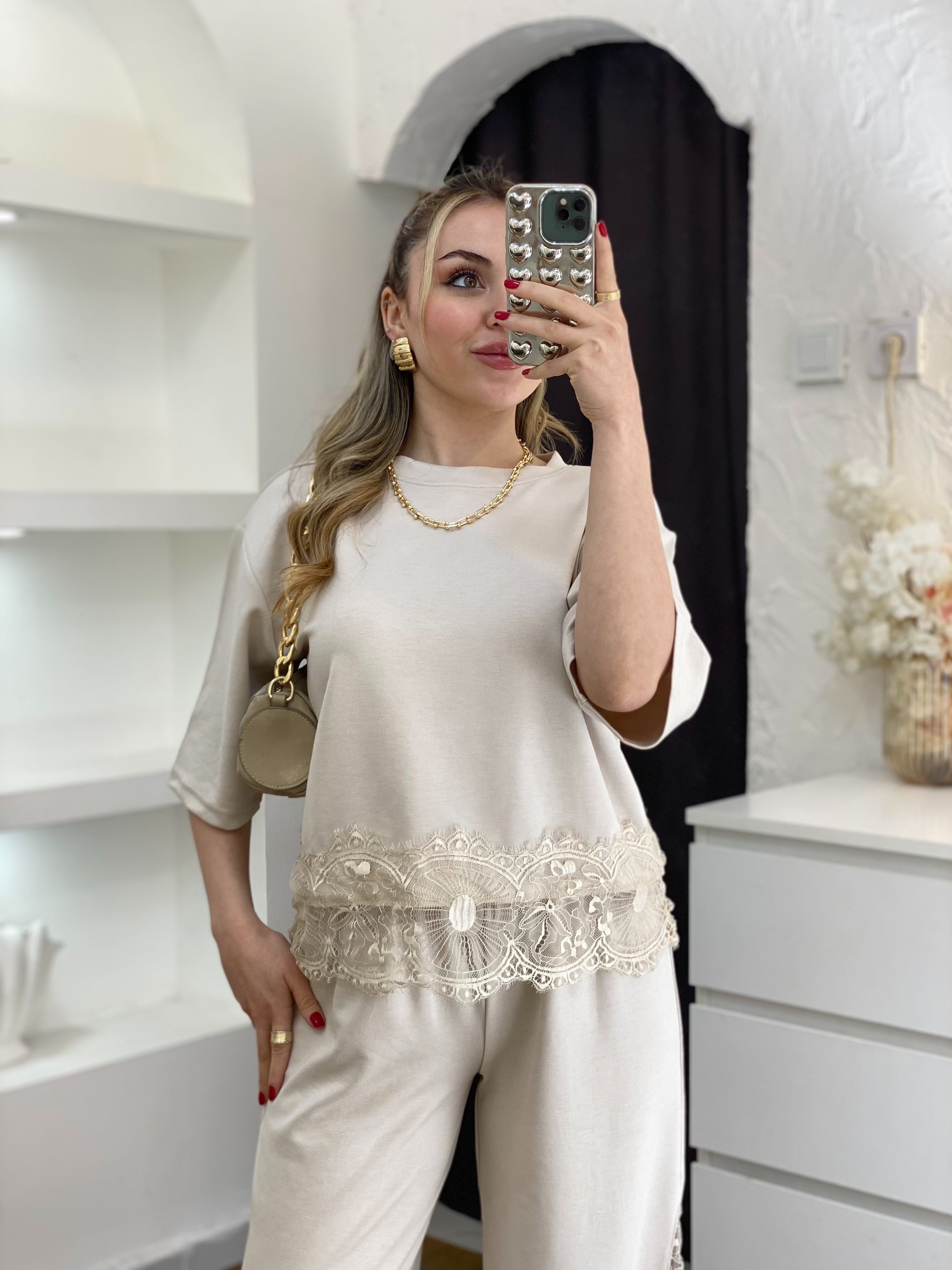 Bej Dantel Detaylı Modal Takım