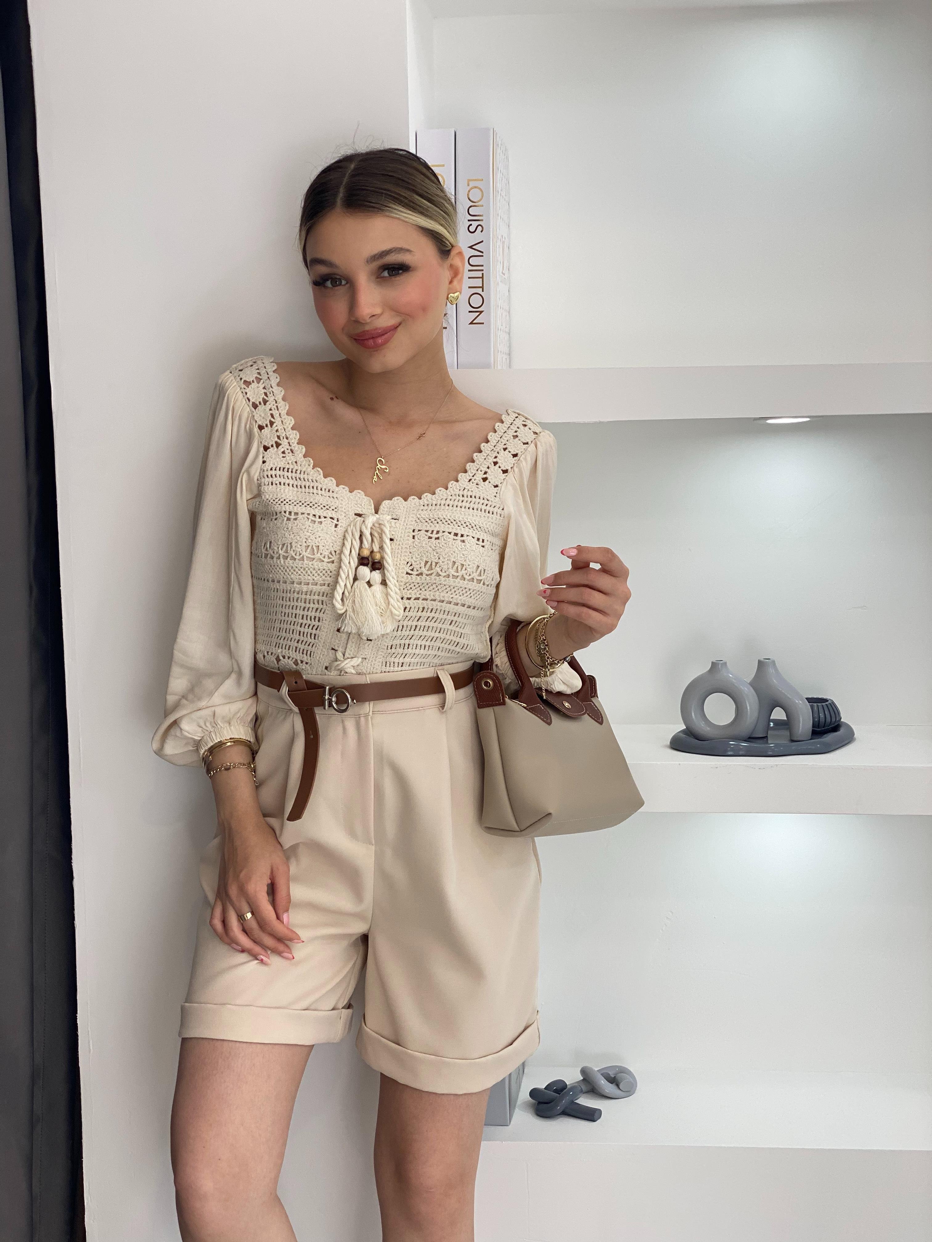 Bej Marka Model Kemerli Şehir Boy  Şort