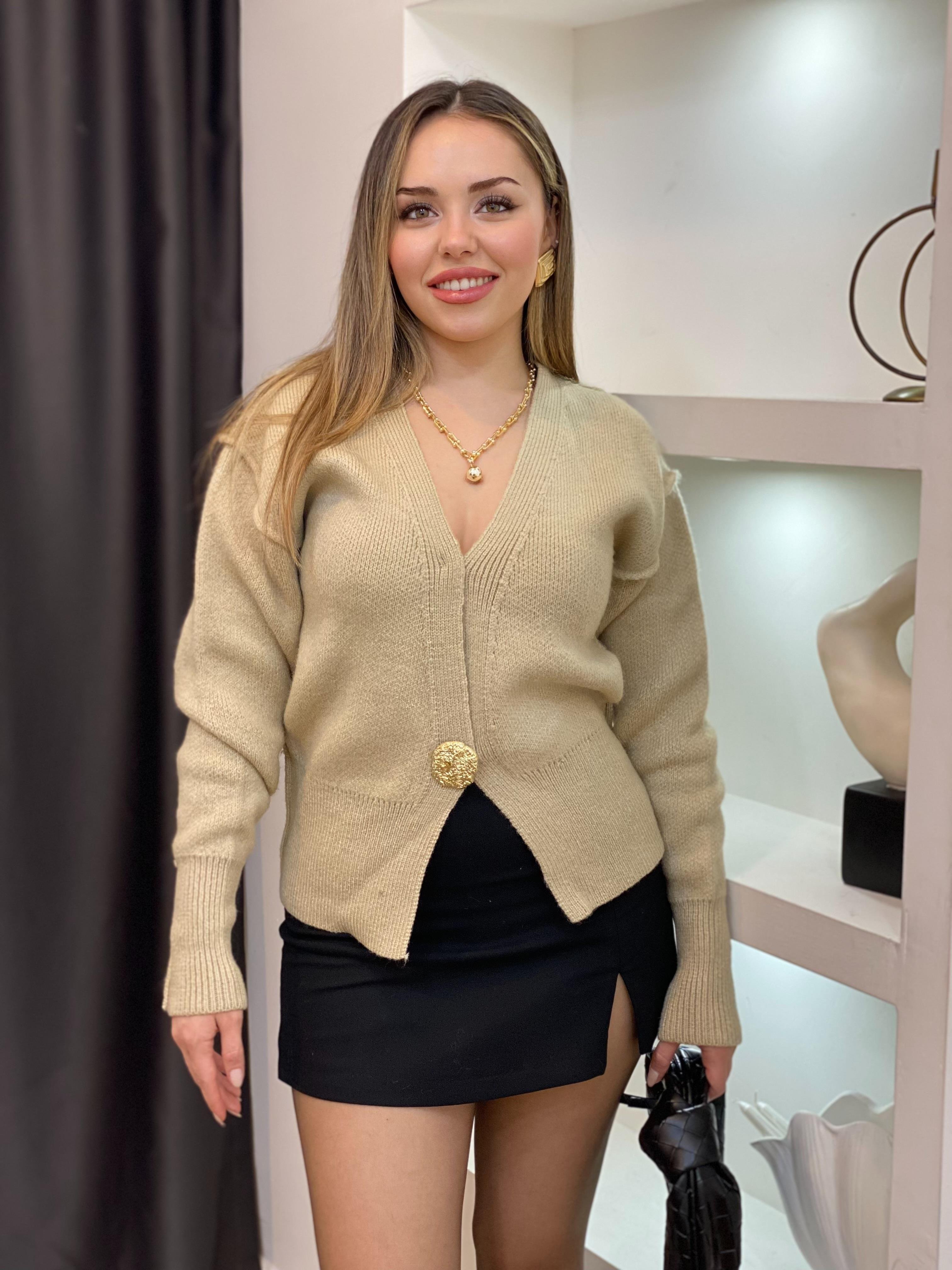 Bej Renk Gold Düğmeli Elit Hırka 