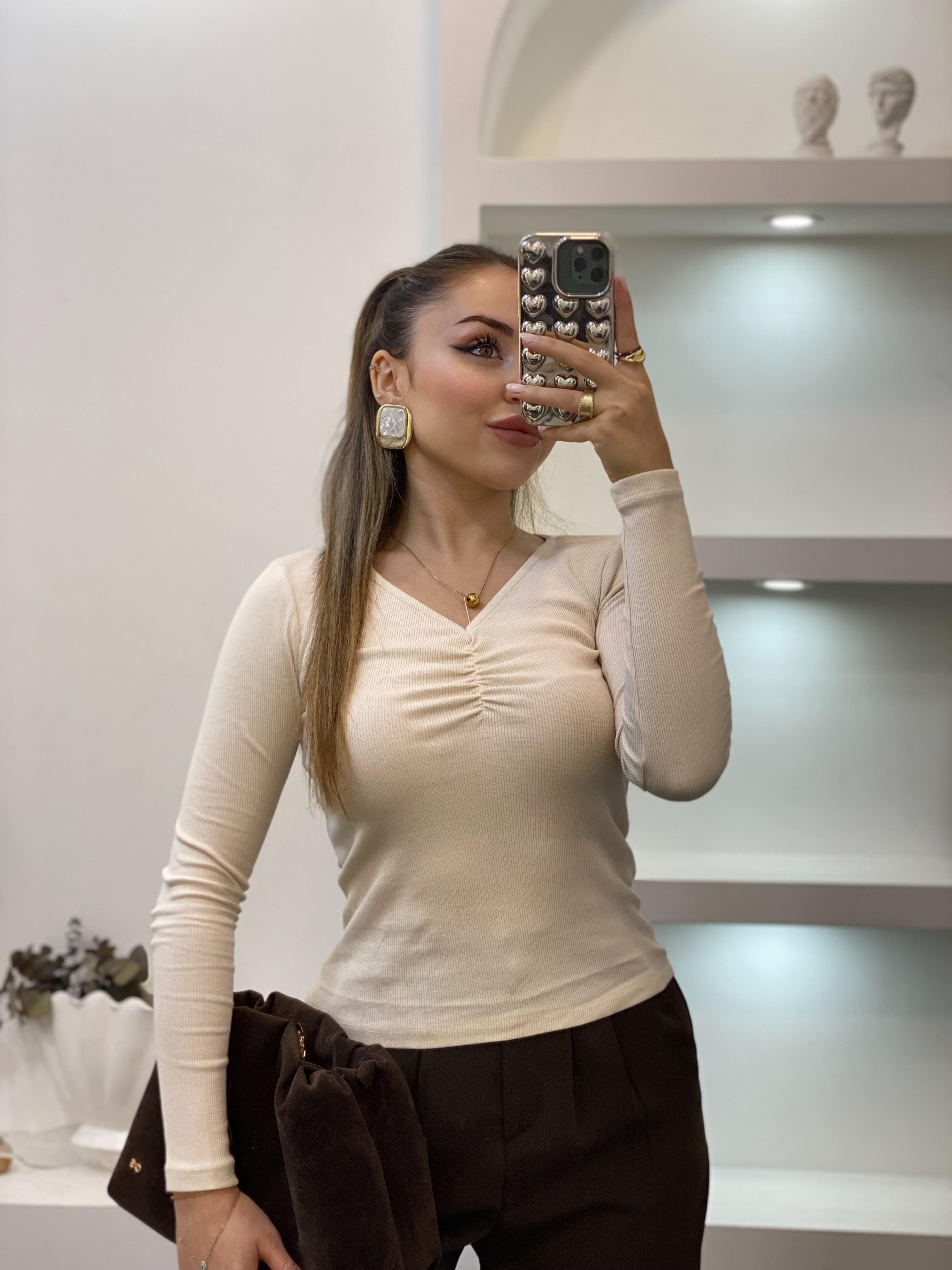 Bej Yaka Büzgülü Fitilli Basic Bluz