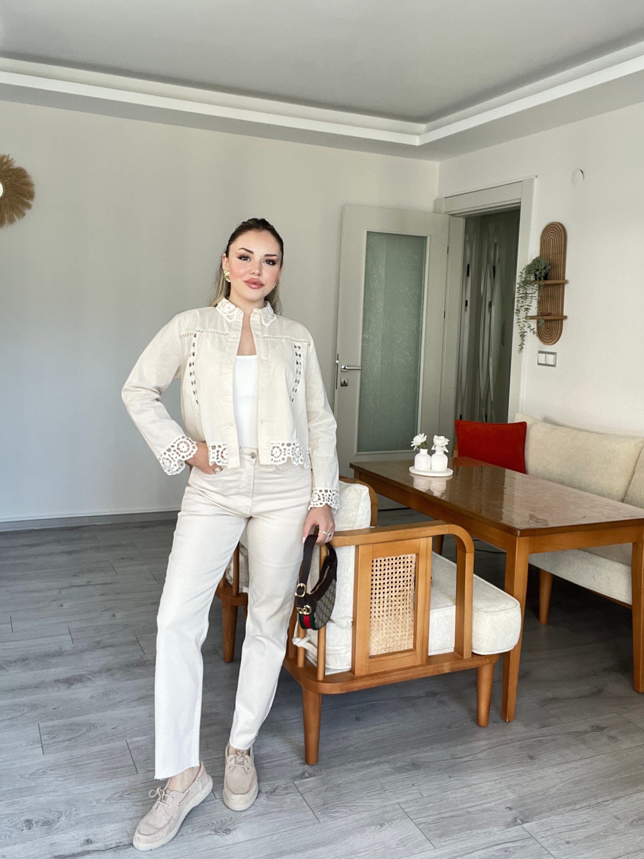 Bej Yüksek Bel Boyfit Jean