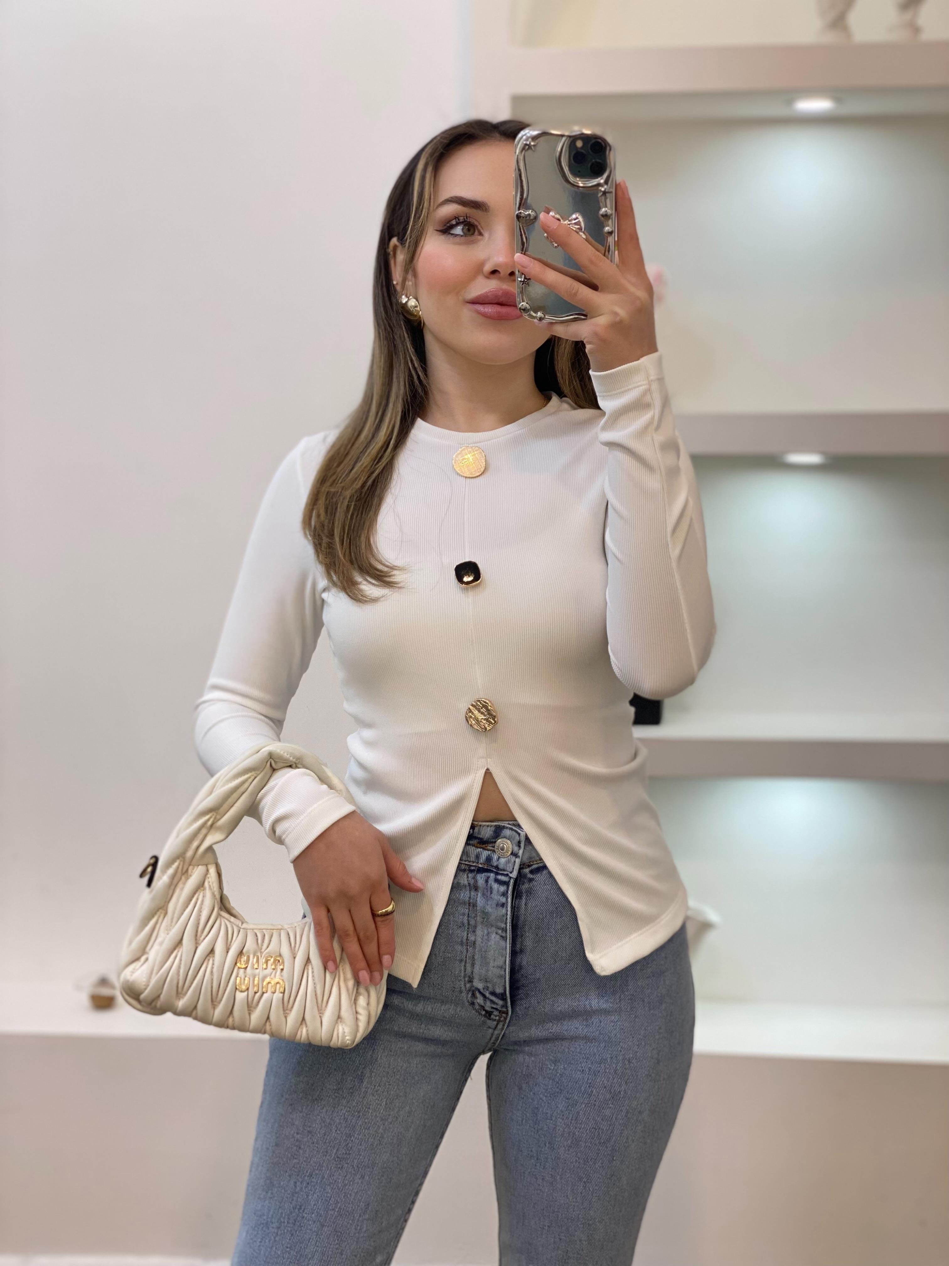 Beyaz Aksesuarlı Model Ottoman Kumaş Bluz