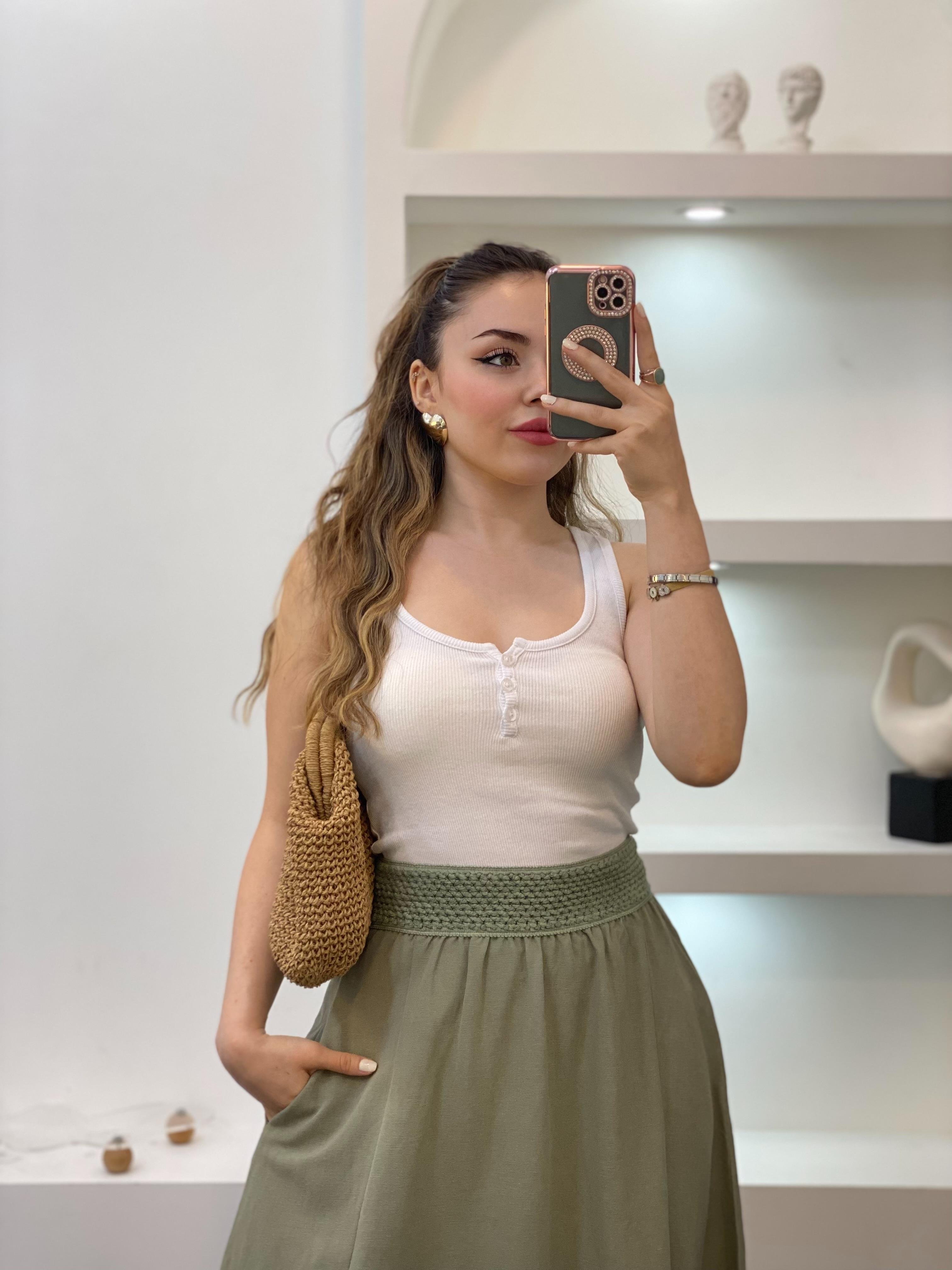 Beyaz Düğmeli Fitilli Basic Bluz