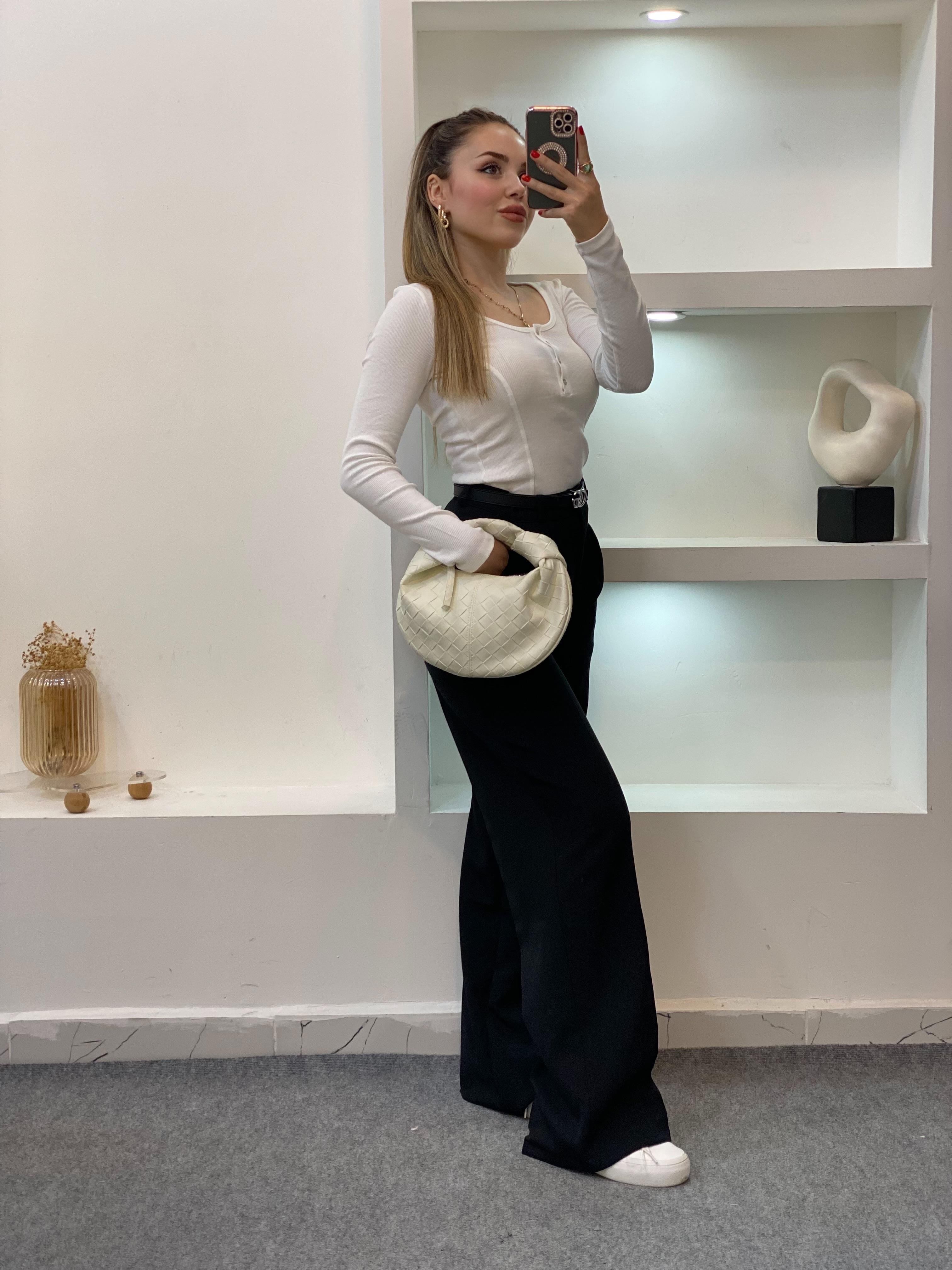 Beyaz Düğmeli Fitilli Basic Bluz