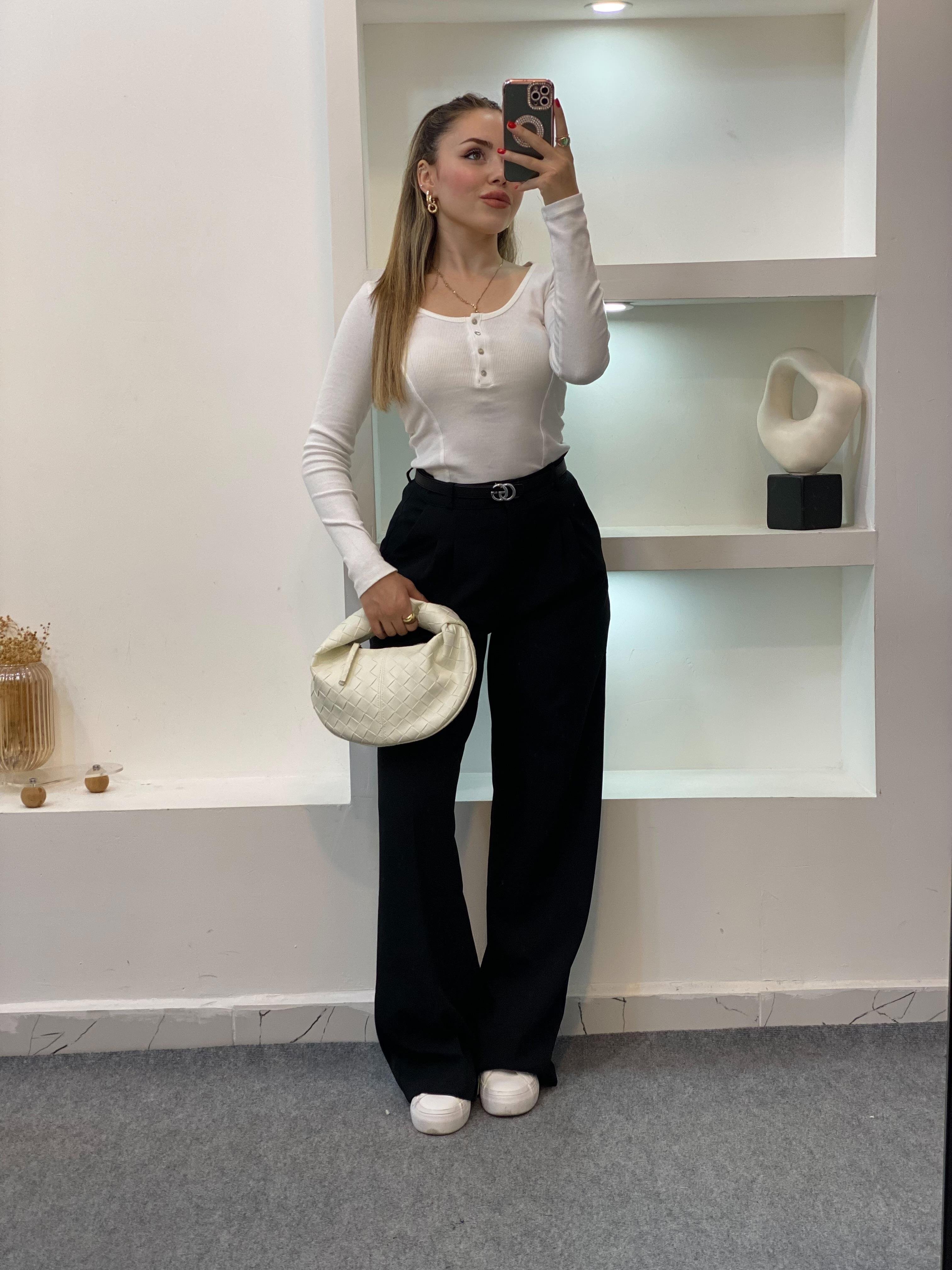 Beyaz Düğmeli Fitilli Basic Bluz