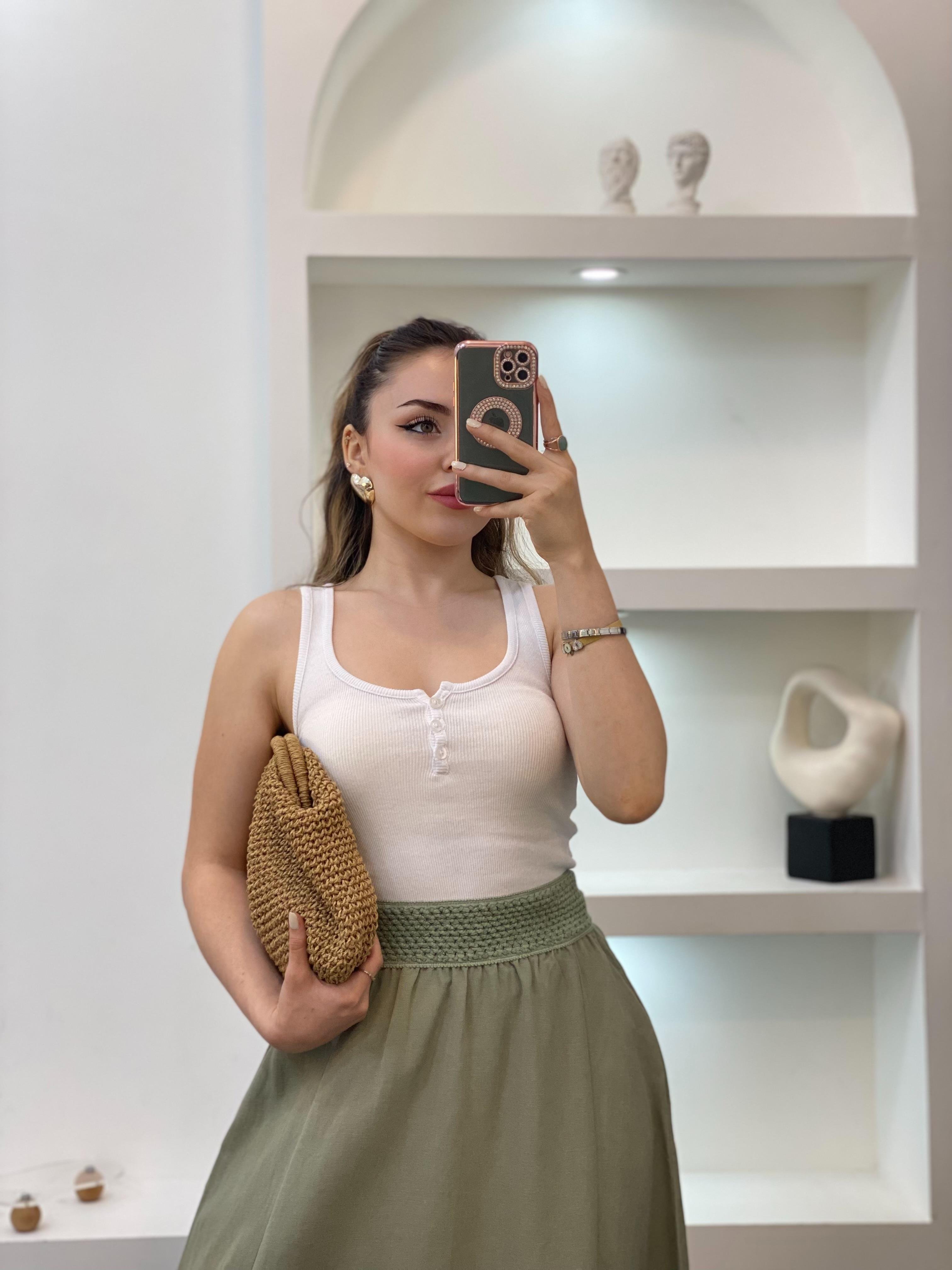 Beyaz Düğmeli Fitilli Basic Bluz