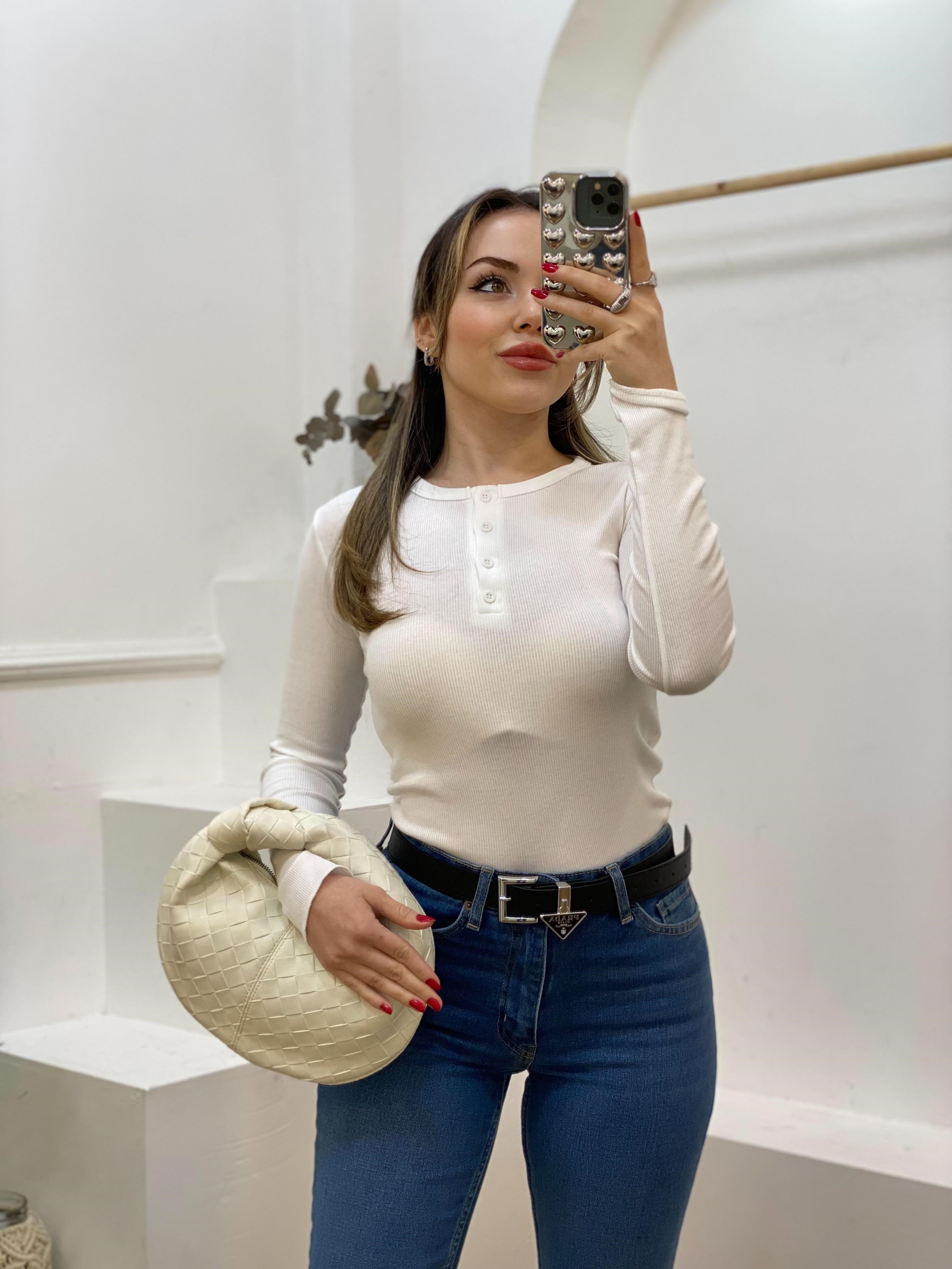 Beyaz Düğmeli Fitilli Basic Bluz