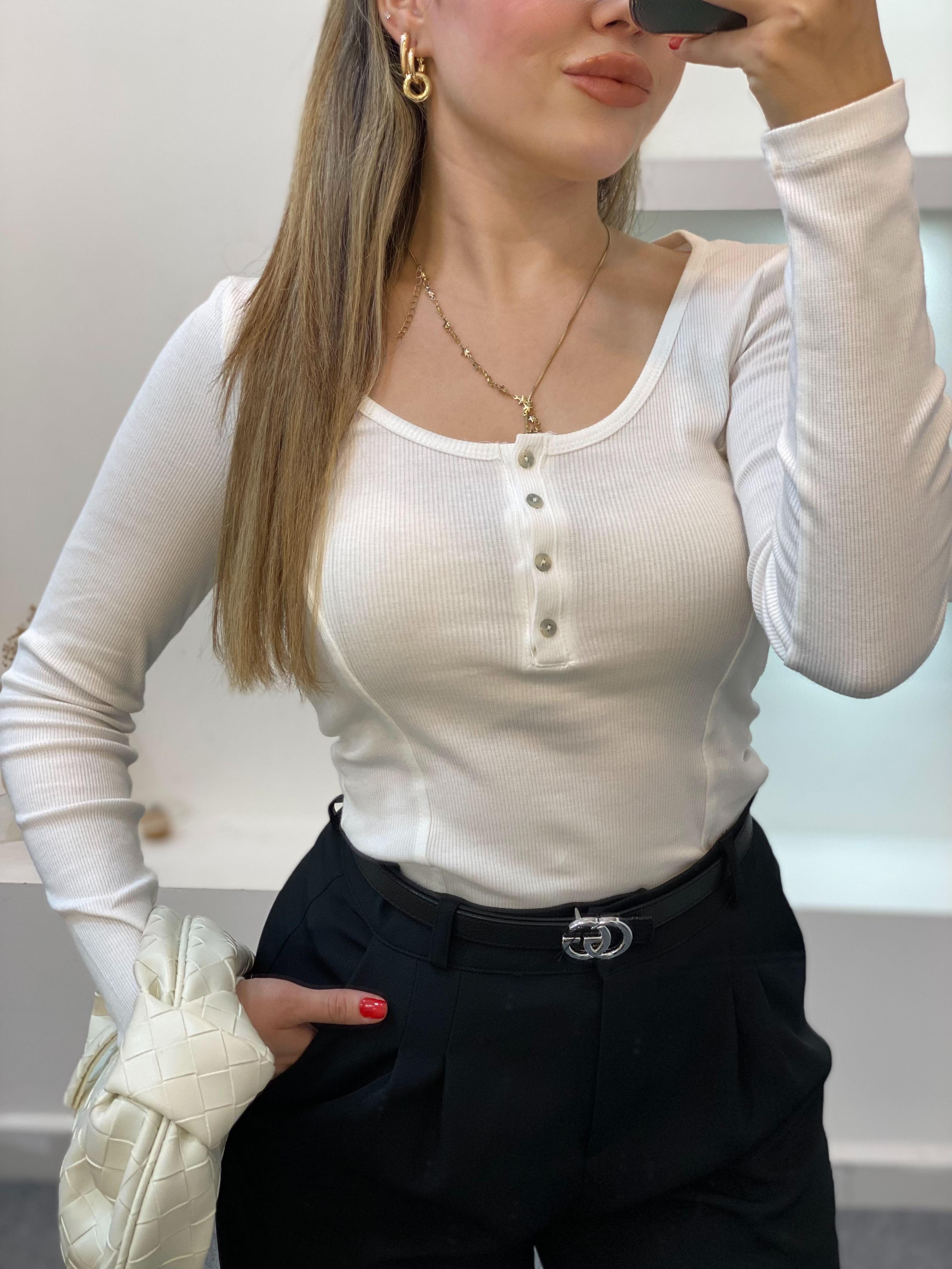 Beyaz Düğmeli Fitilli Basic Bluz