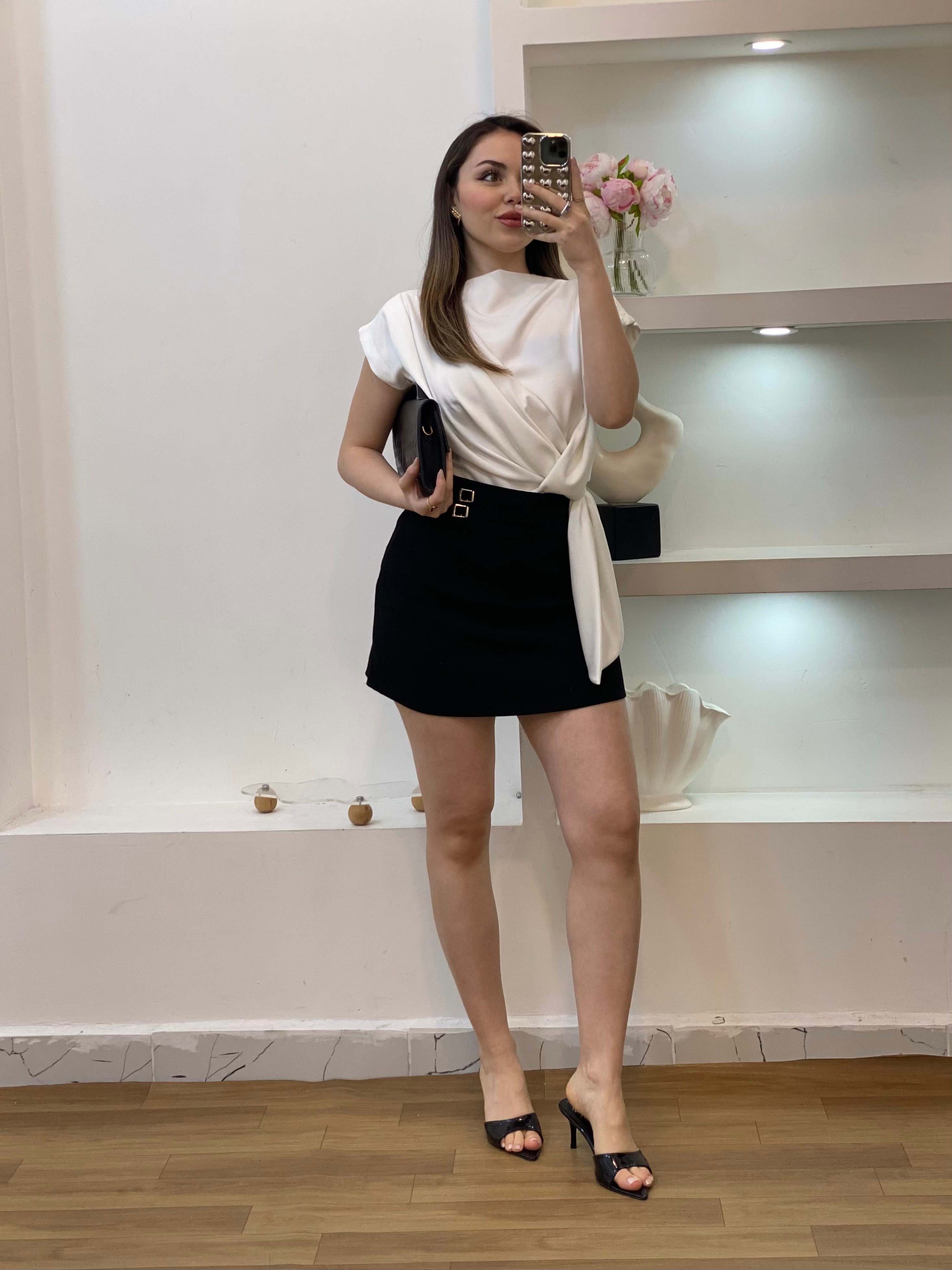 Beyaz Modal Kumaş Düğümlü Model Bluz