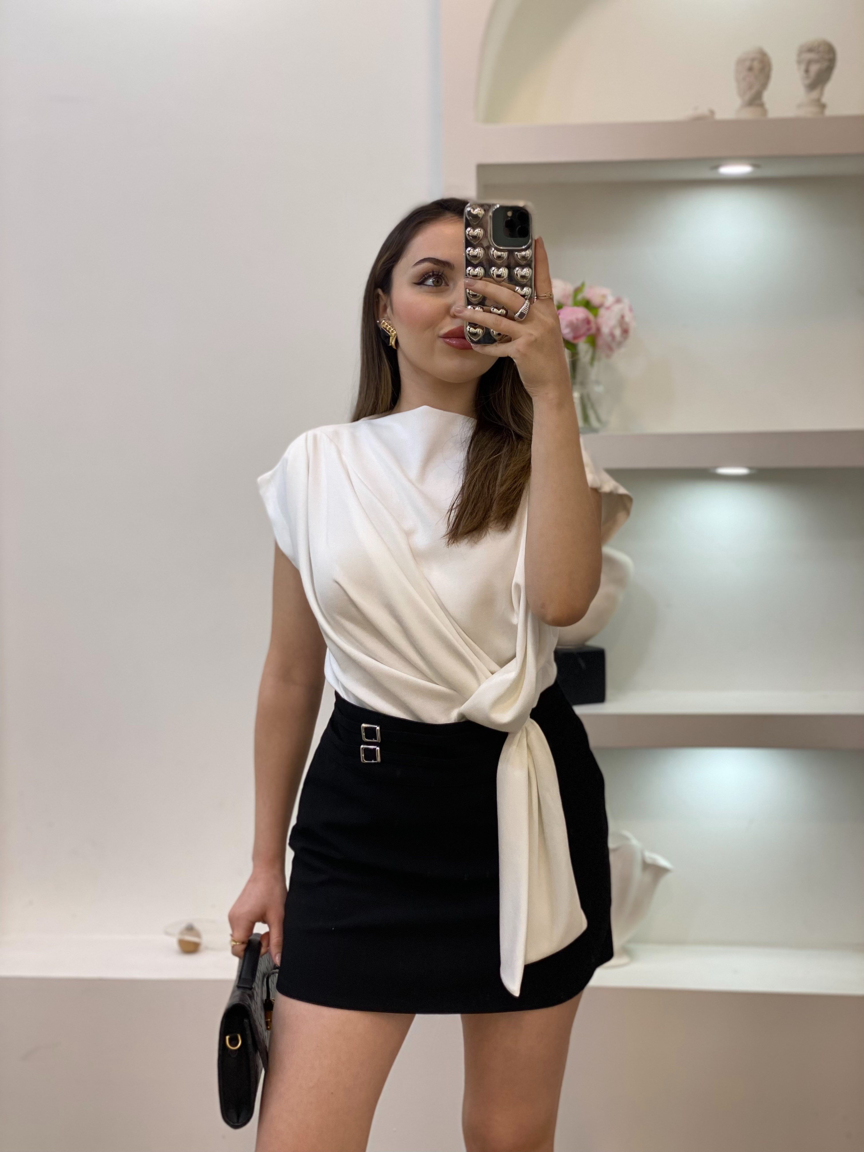 Beyaz Modal Kumaş Düğümlü Model Bluz