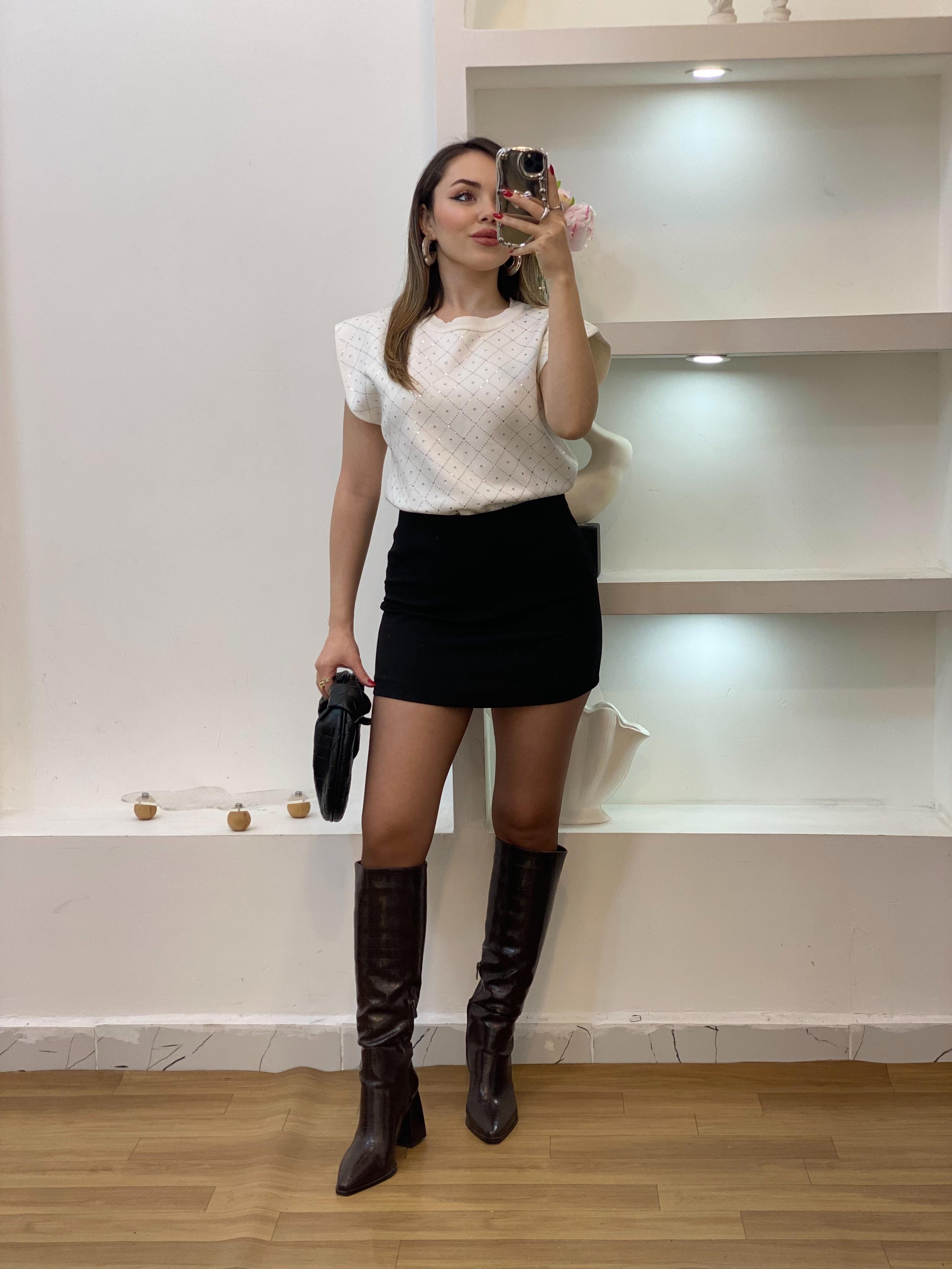 Beyaz Parıltılı Taşlı Triko Bluz