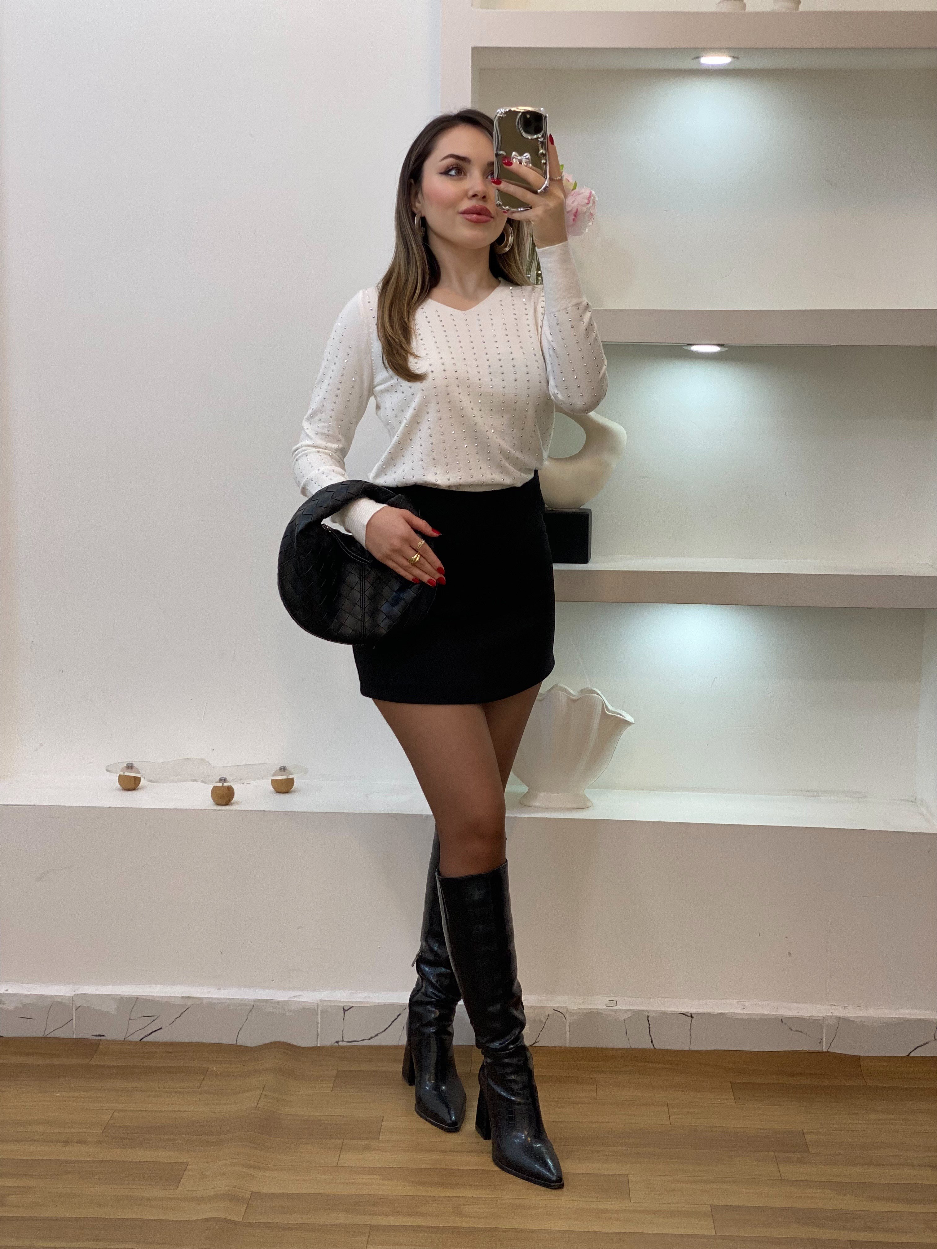 Beyaz Parıltılı Taşlı Triko Bluz