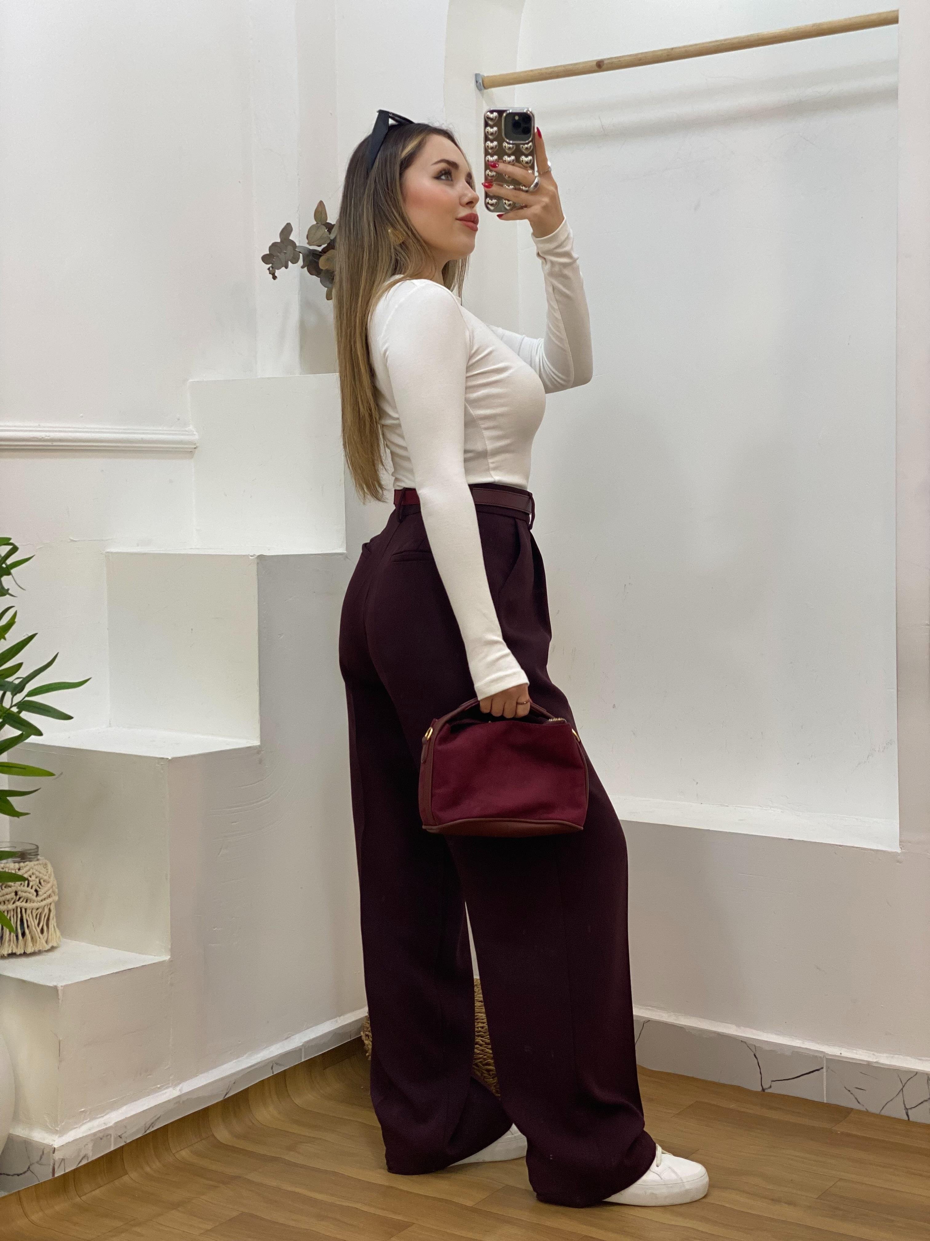 Beyaz Parmak Geçirmeli Model Modal Kumaş Basic Bluz