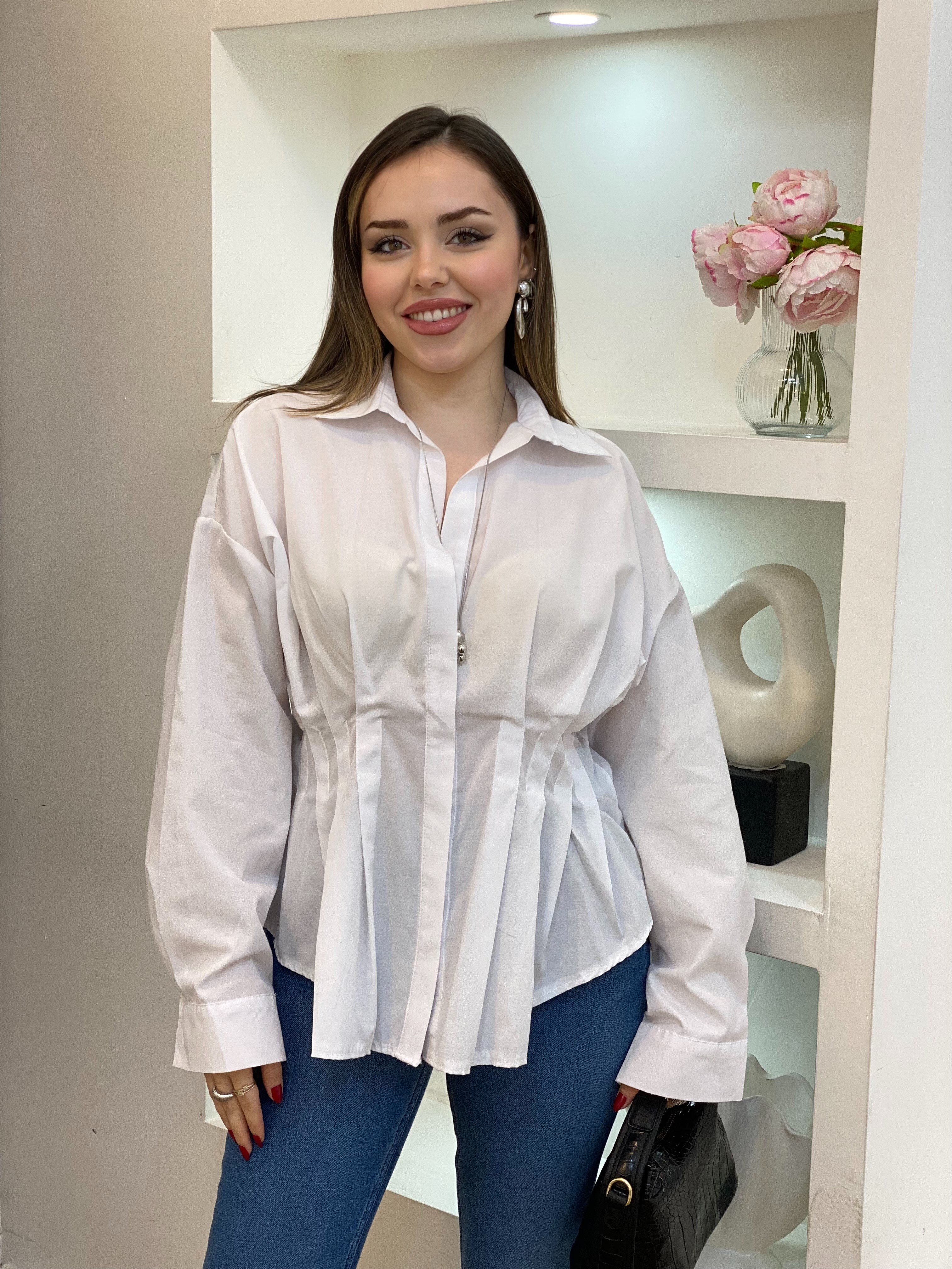 Beyaz Piliseli Model Gömlek 