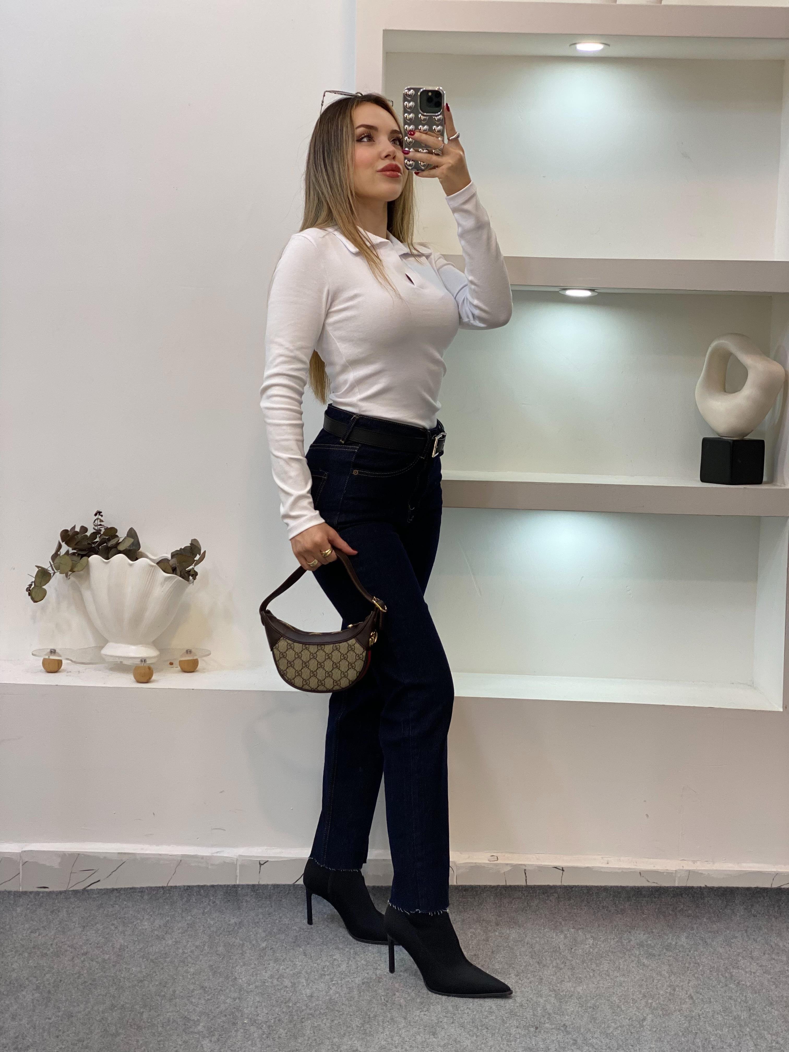 Beyaz Polo Yaka Basic Bluz