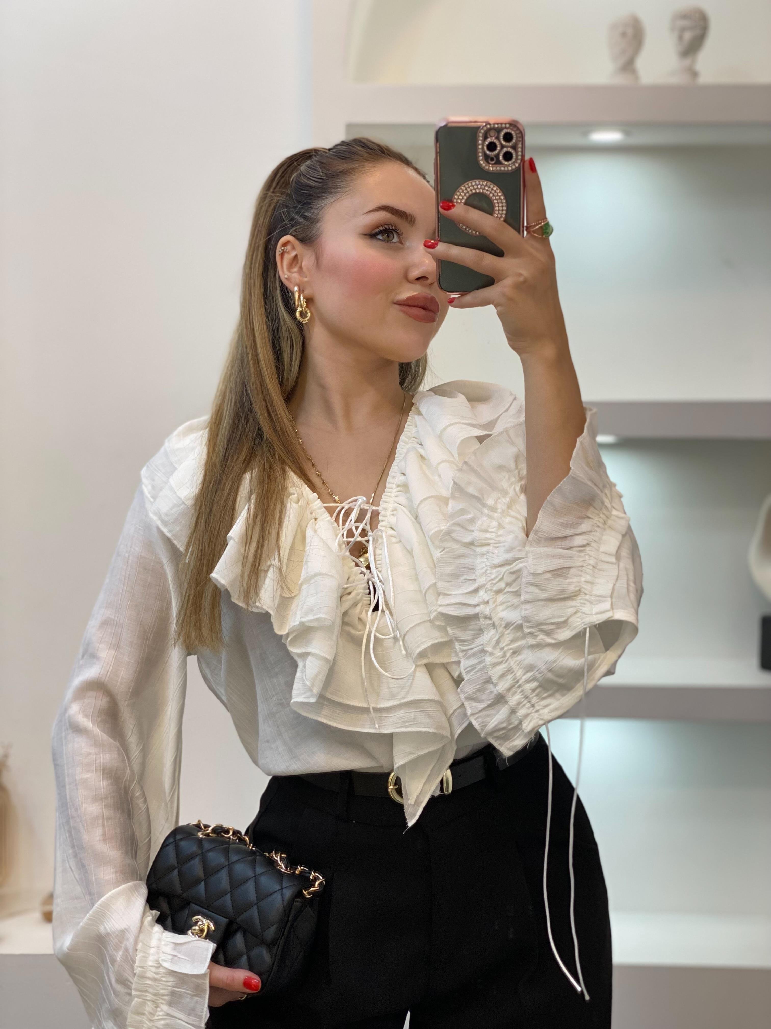 Beyaz Premium Kalite Volanlı Bluz