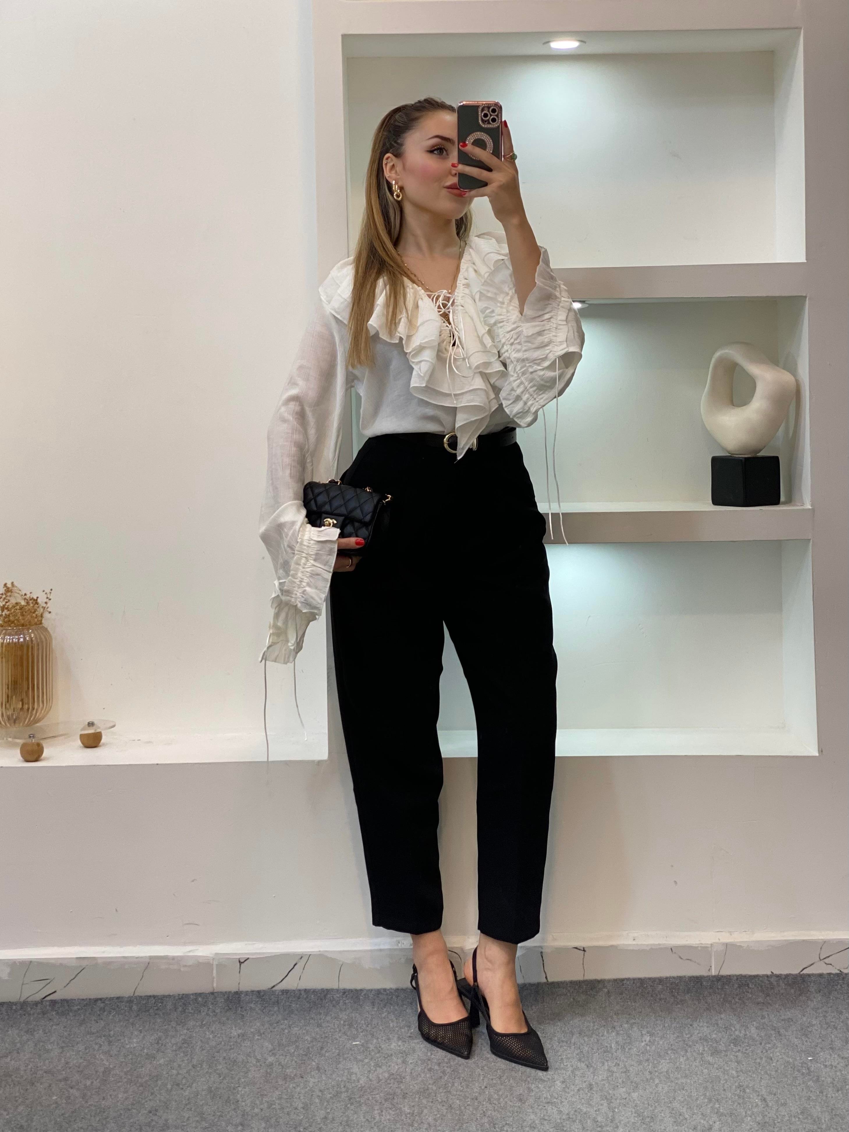 Beyaz Premium Kalite Volanlı Bluz