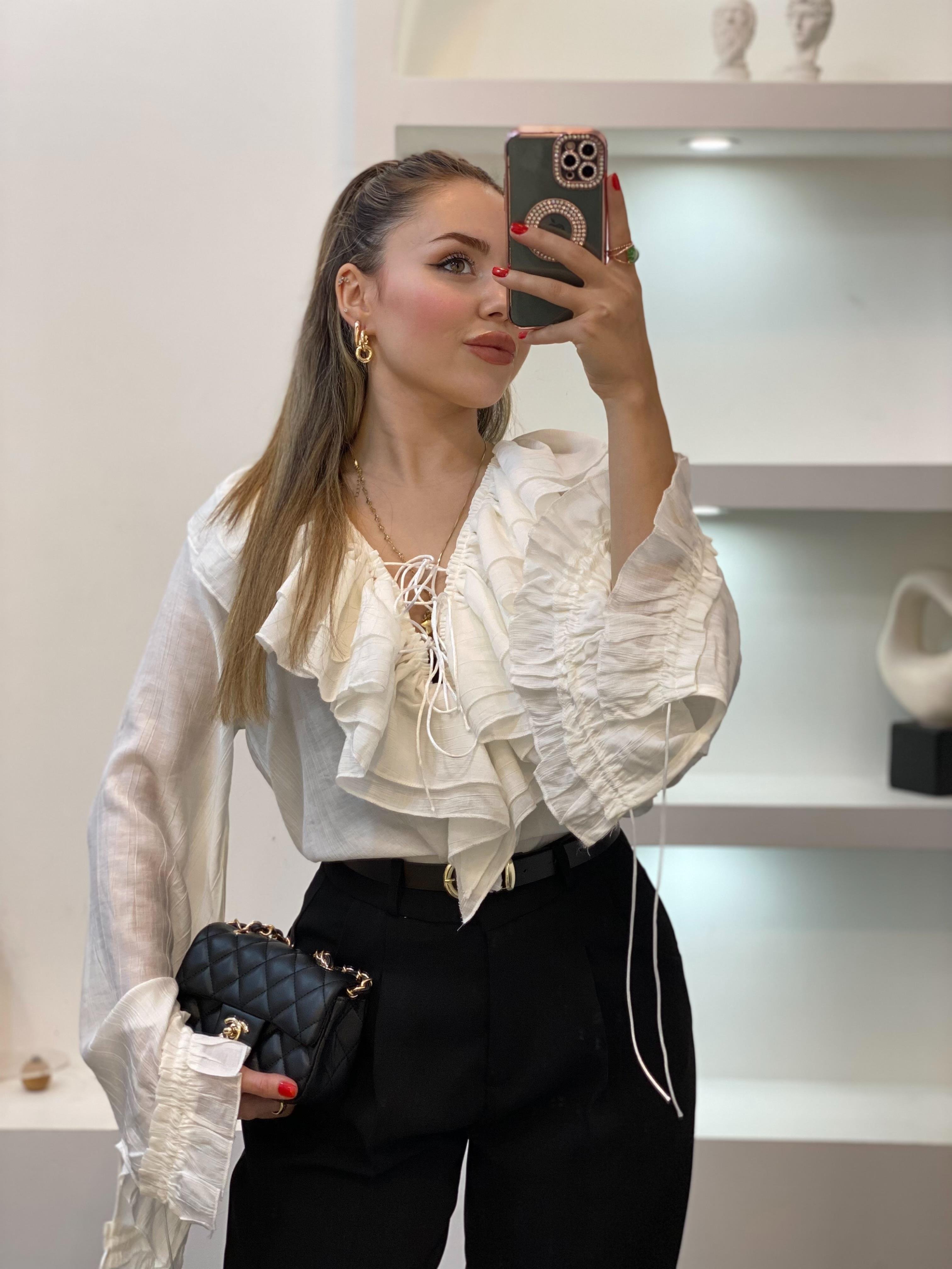 Beyaz Premium Kalite Volanlı Bluz