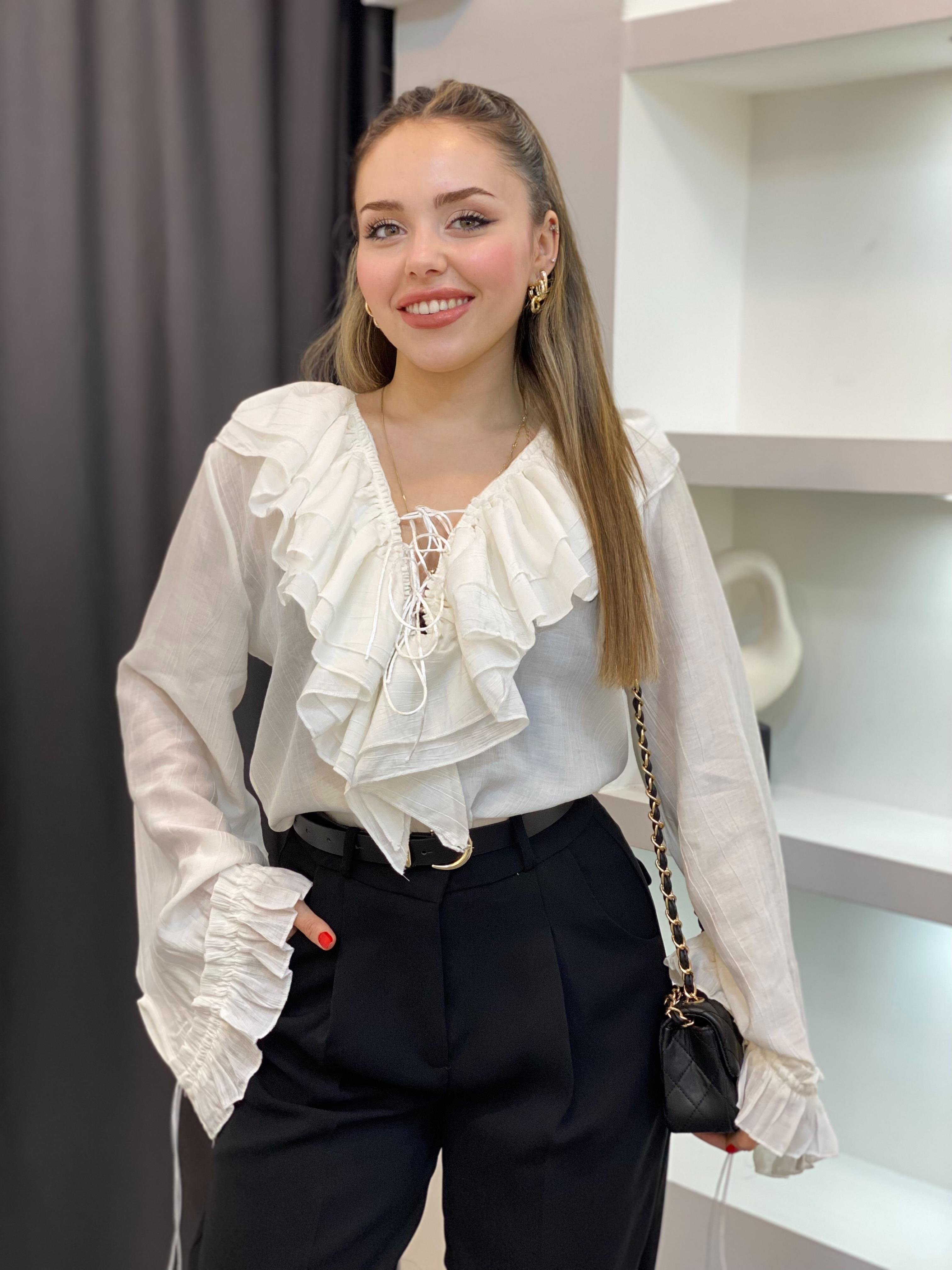 Beyaz Premium Kalite Volanlı Bluz
