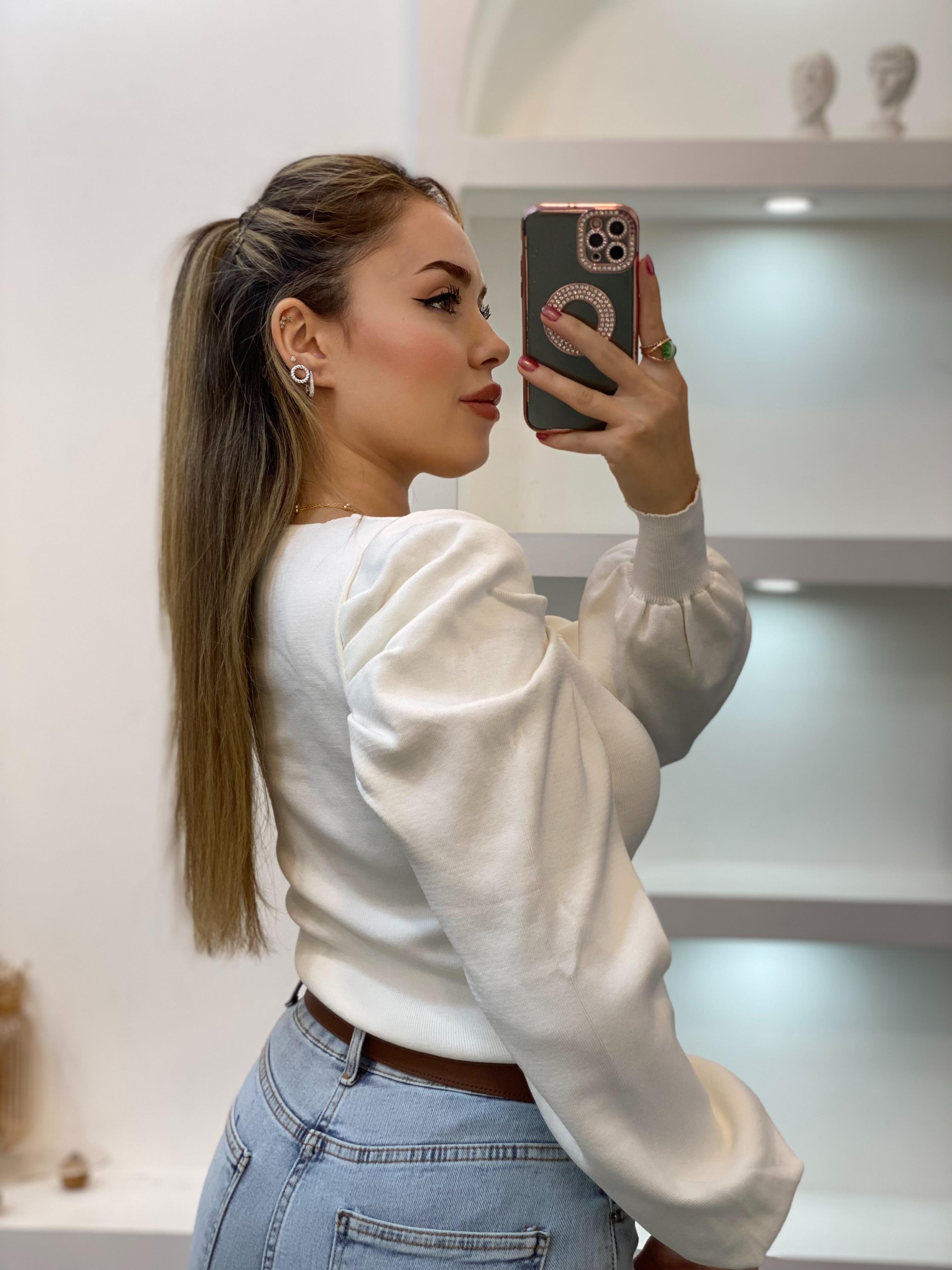 Beyaz Yaka Büzgülü Model Triko Bluz
