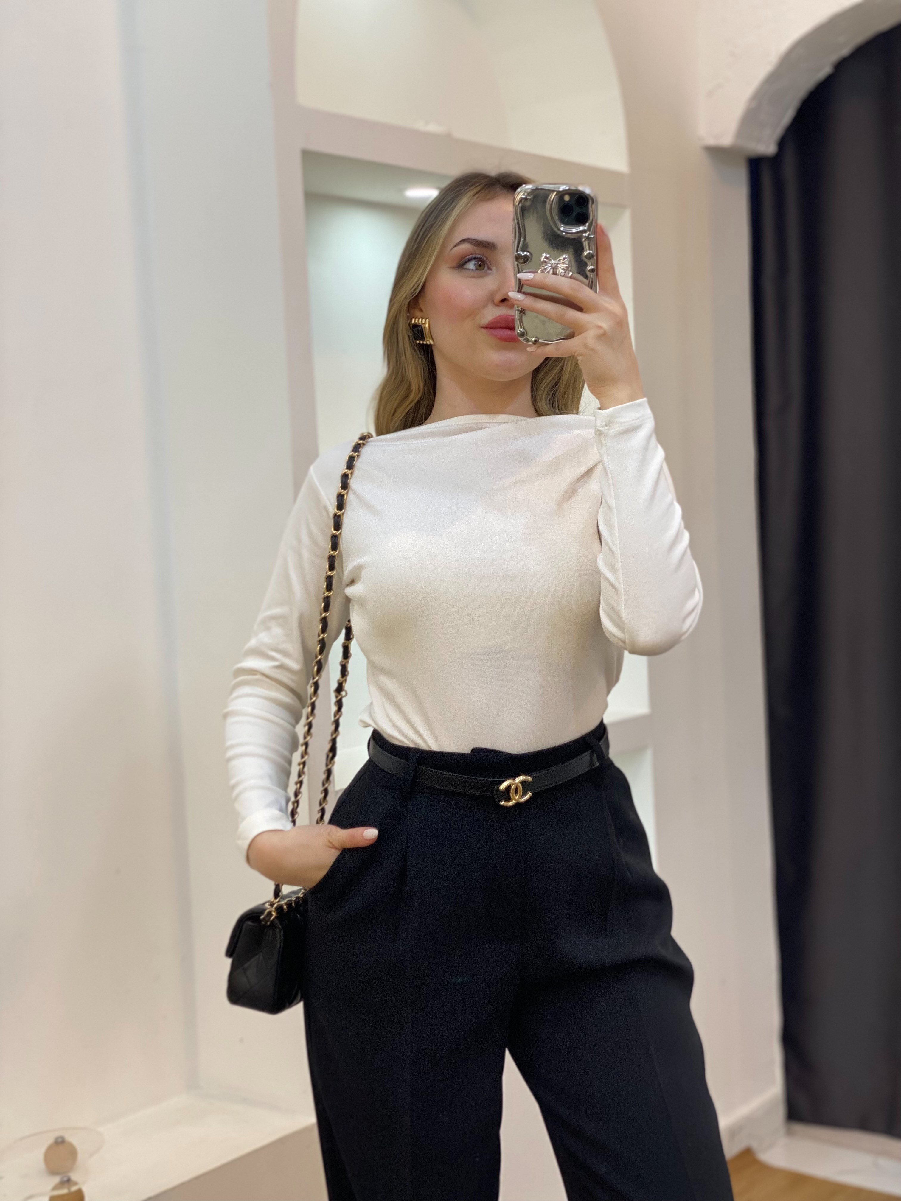 Beyaz Yaka Düğümlü Body
